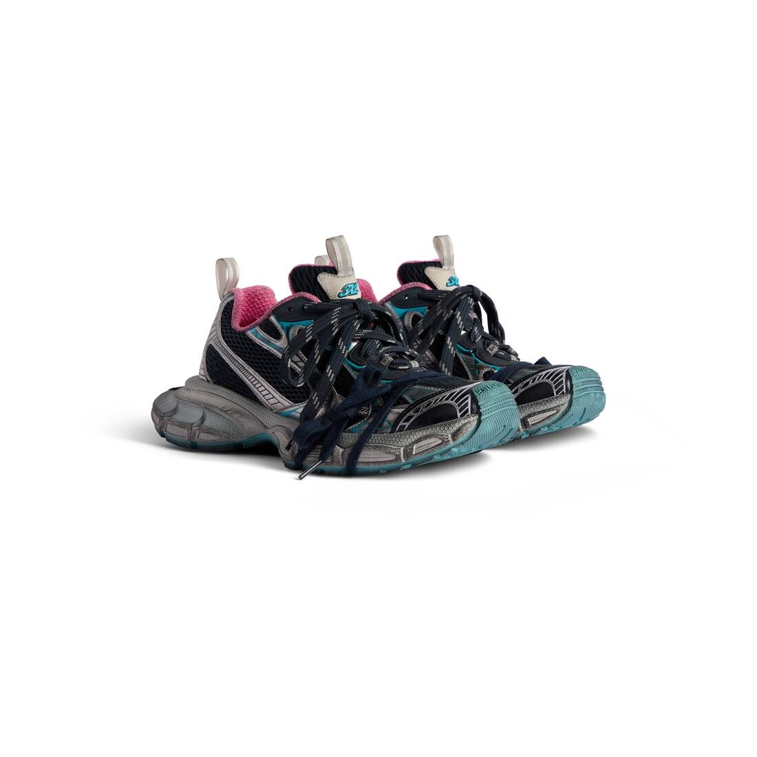 Women's 3xl Sneaker  in Grey/blue/pink - 2