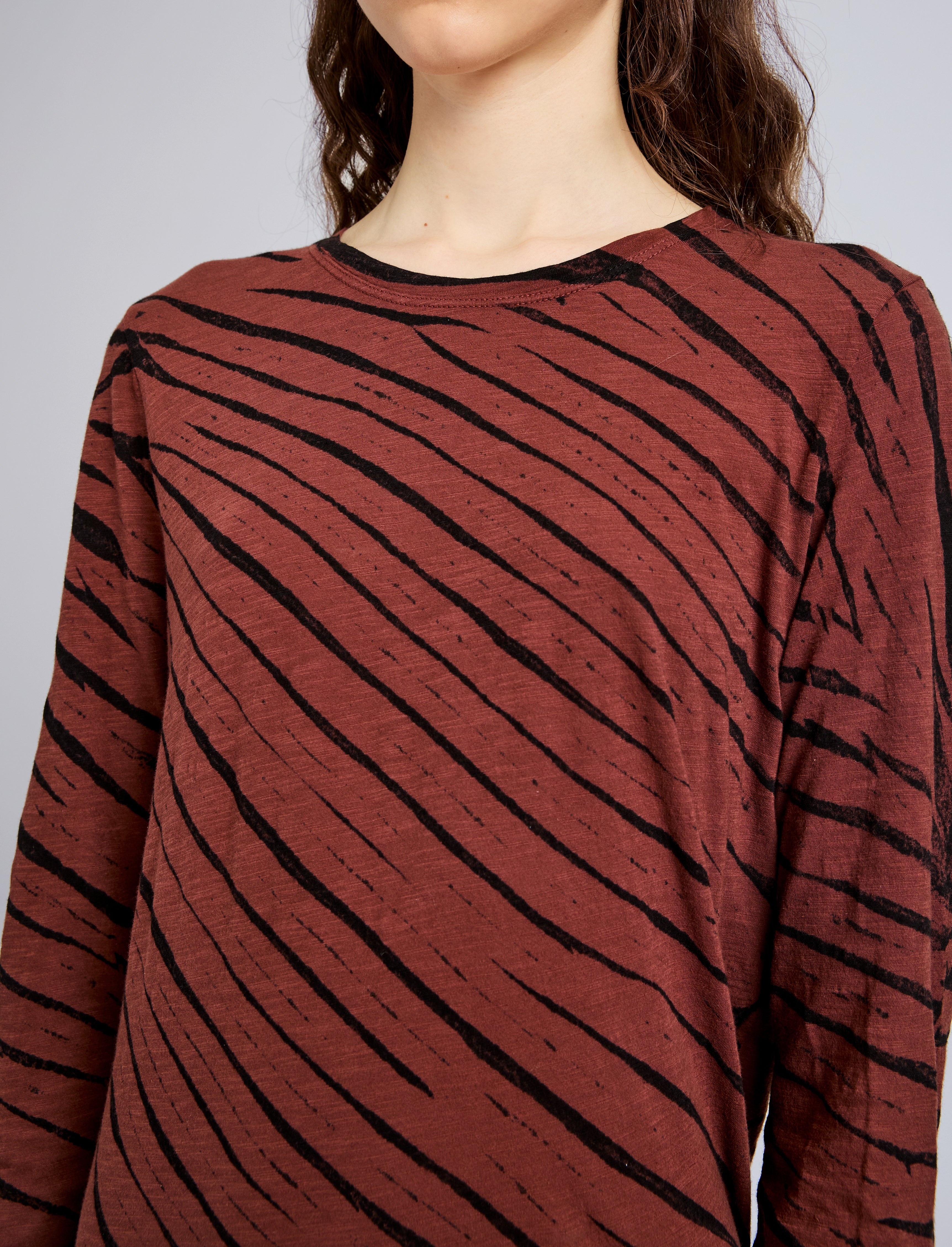 Mia T-Shirt in Tie Dye Tissue Jersey - 6