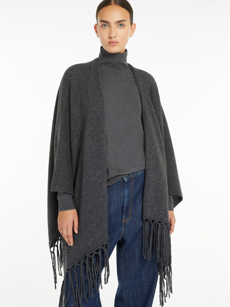 POMPOSA Pure wool poncho 5