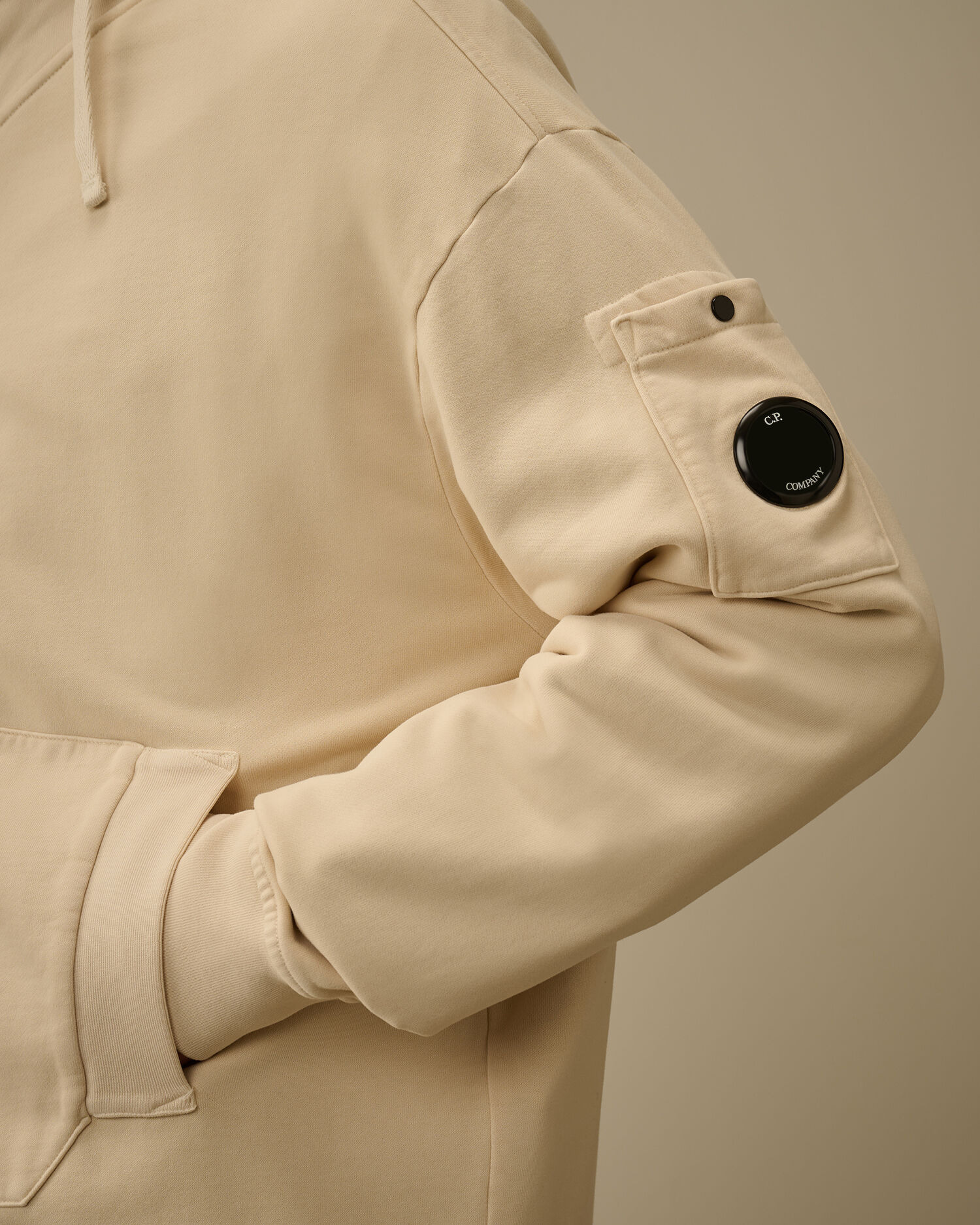 Brushed and Emerized Diagonal Fleece Boxy Goggle Sweatshirt - 5