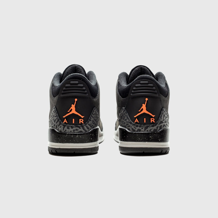 AIR JORDAN 3 RETRO "FEAR" - 4