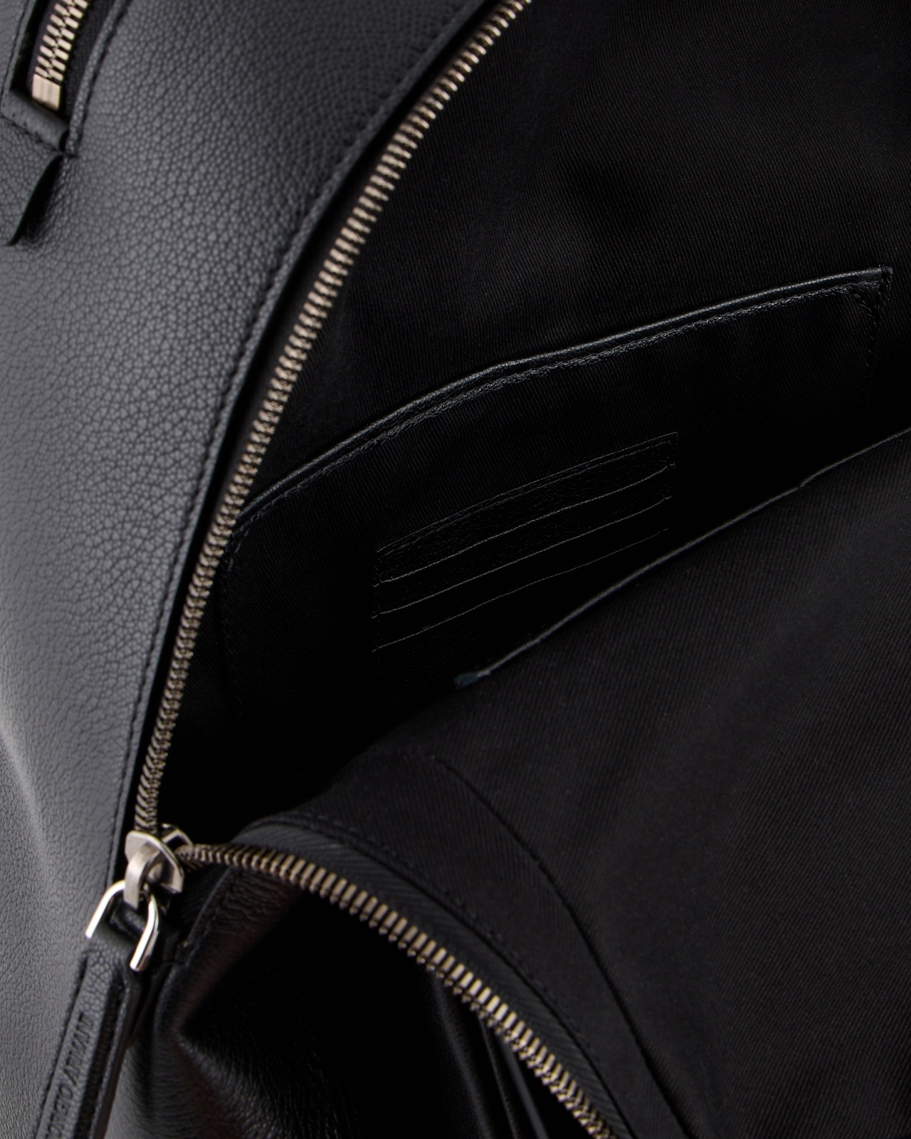 ROUND LEATHER BACKPACK - 4