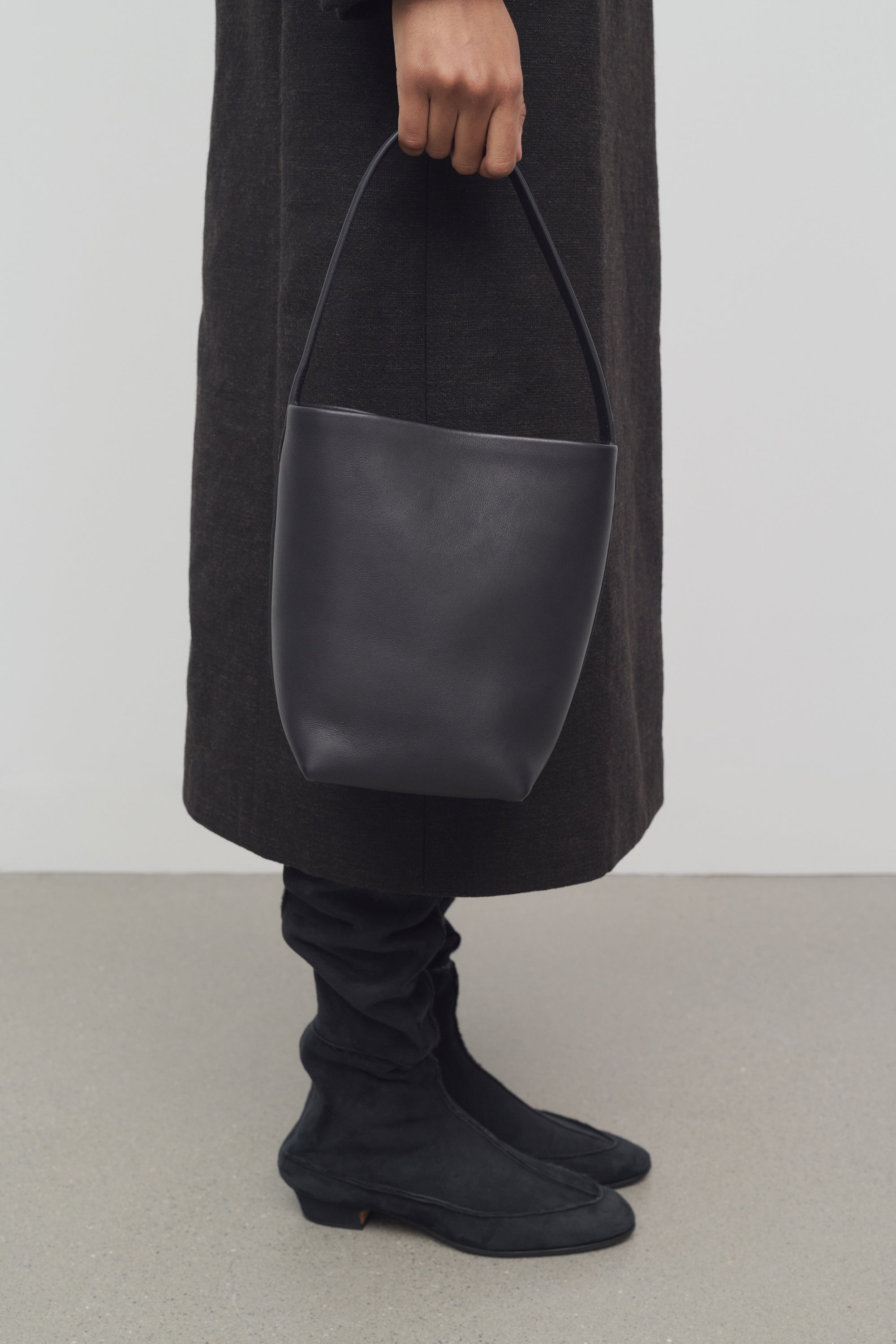 Small N/S Park Tote in Leather - 4