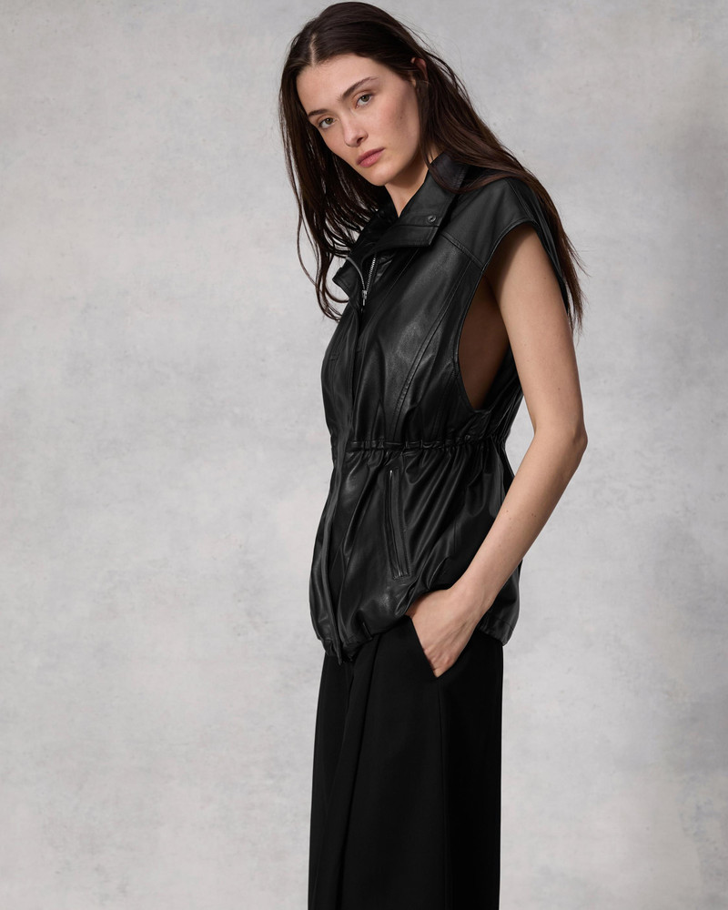 Monica Leather Vest
Relaxed Fit 4