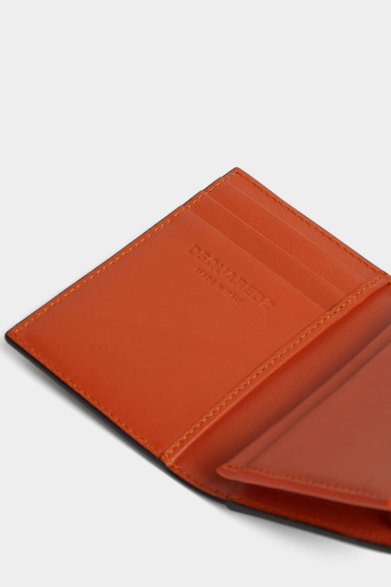 D2 STATEMENT BI-FOLD CREDIT CARD HOLDER 5