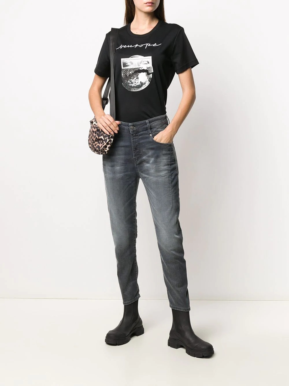 photographic-print short sleeved T-shirt - 2