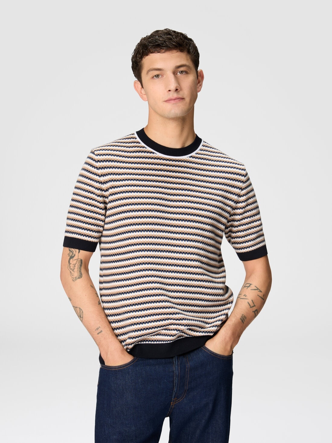 Zigzag cotton knit T-shirt with contrasting piping - 4