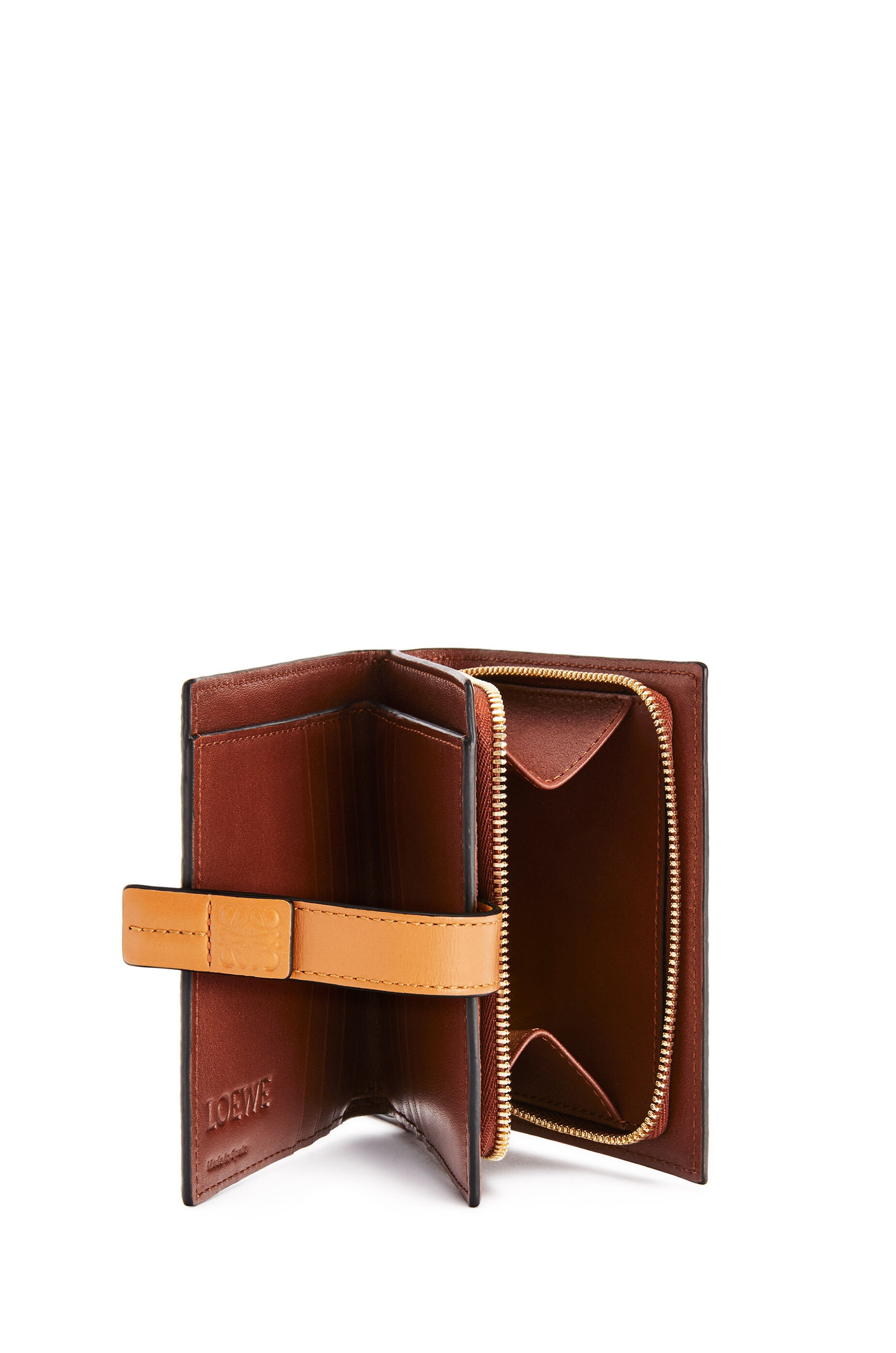 Compact zip wallet in soft grained calfskin - 2