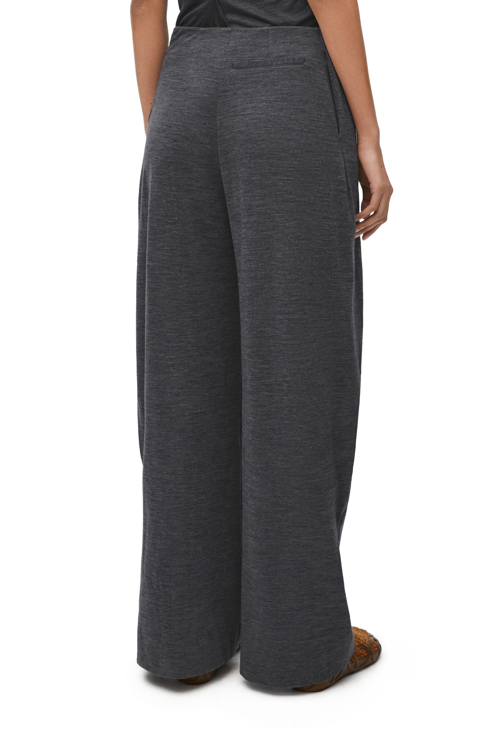 Draped trousers in wool and cashmere - 4