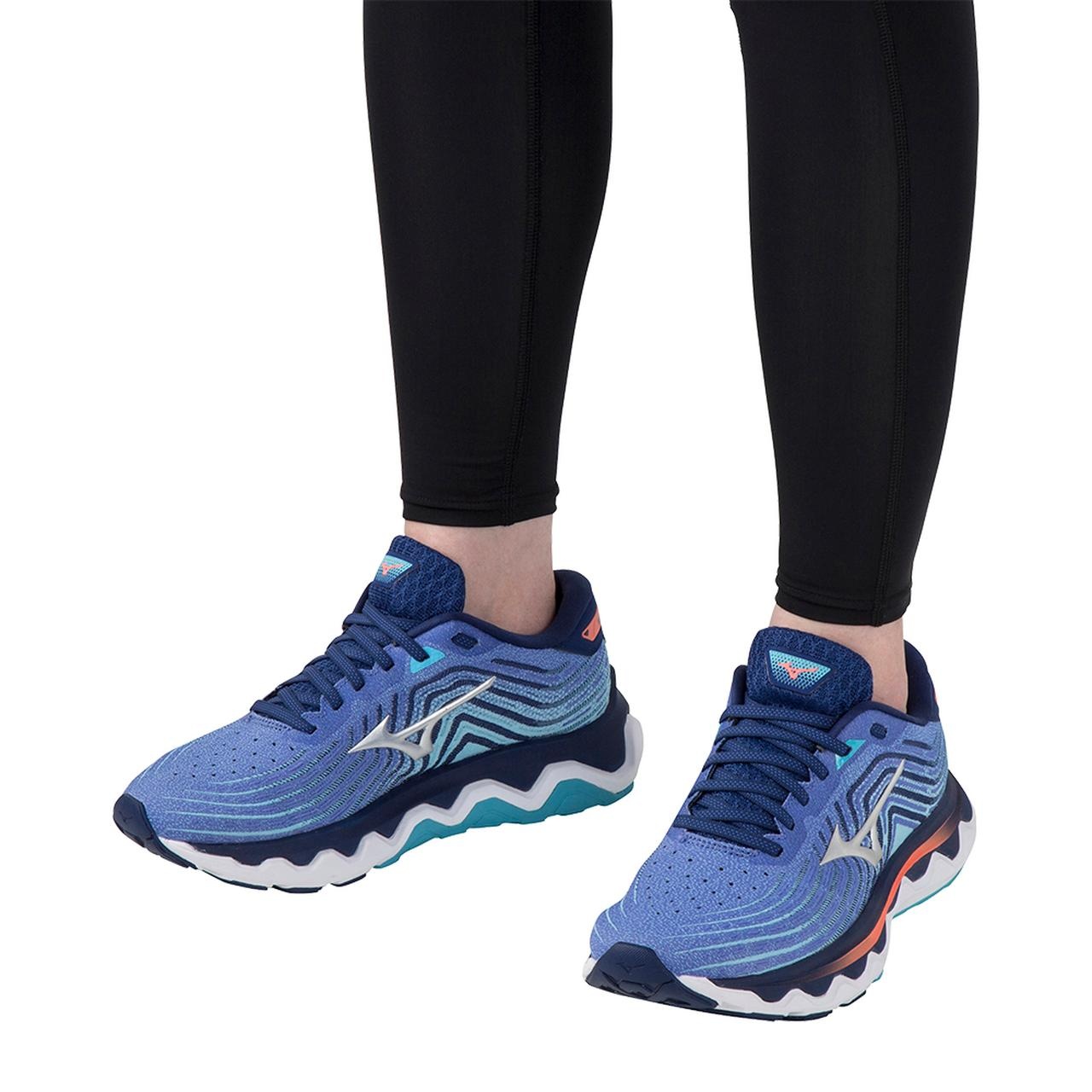 Women's Wave Horizon 6 Running Shoe - 10