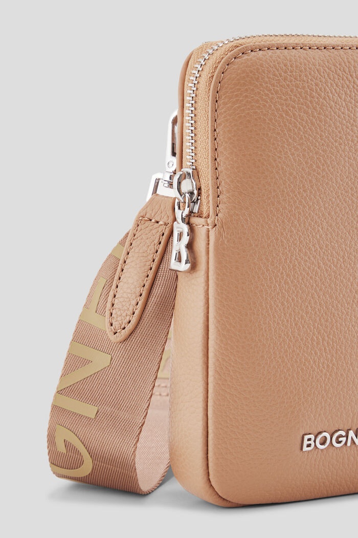 Pontresina Johanna Smartphone pouch in Sand - 6