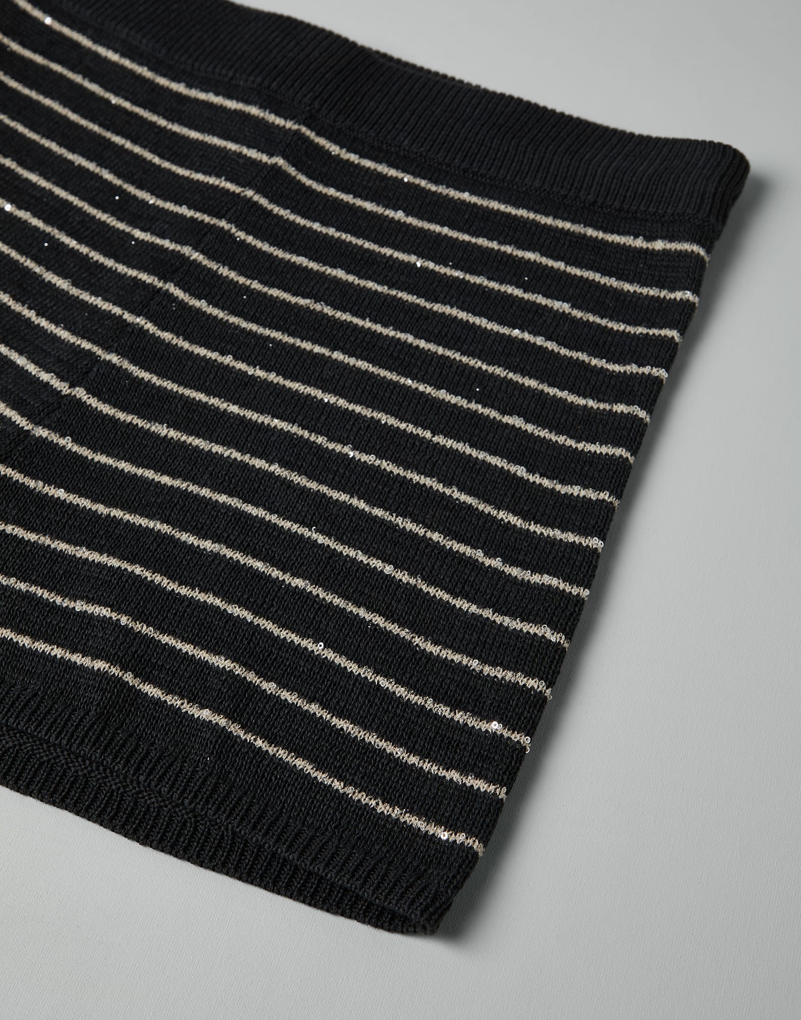 【送料&関税込】Brunello Cucinelli Striped Knit Bermuda Brunello Cucinelli Cotton dazzling stripes knit shorts