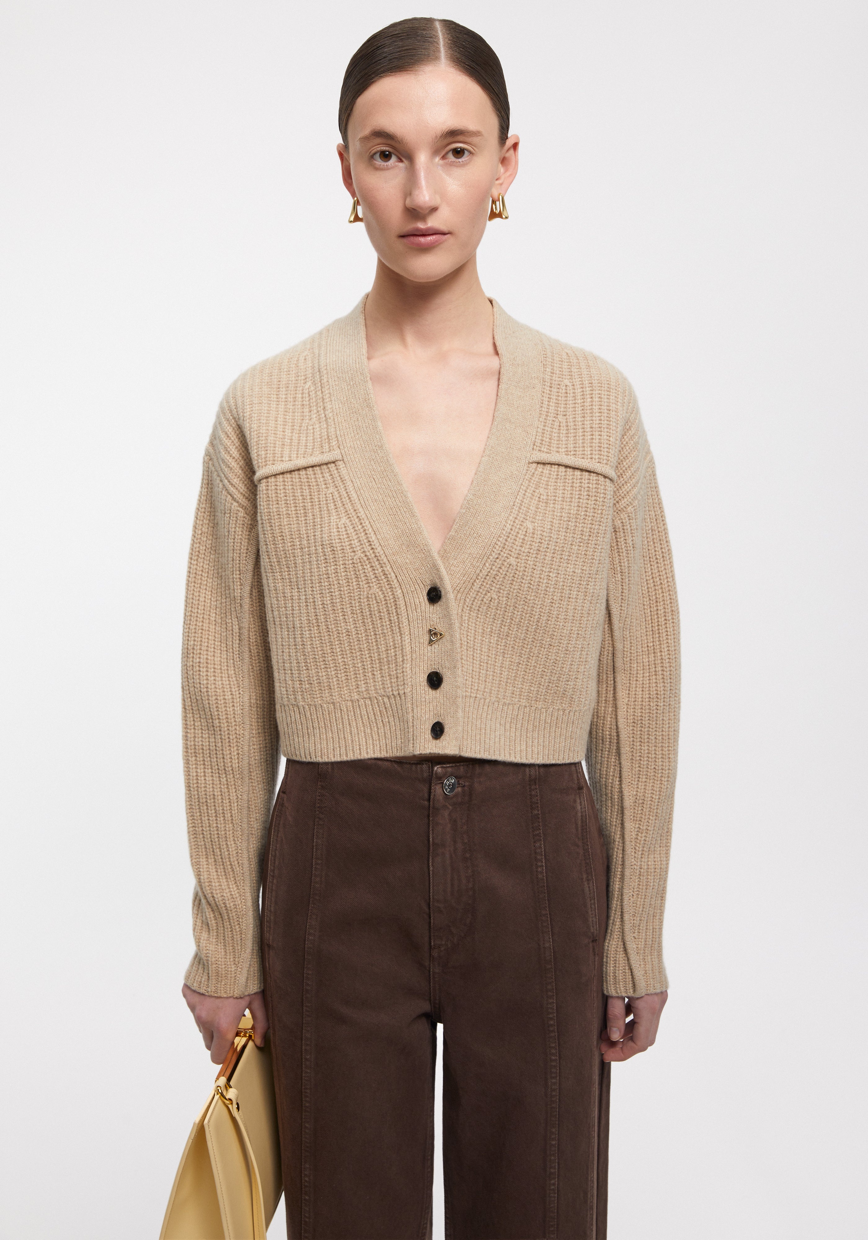 LEAH
Merino-wool V-neck cardigan - 2