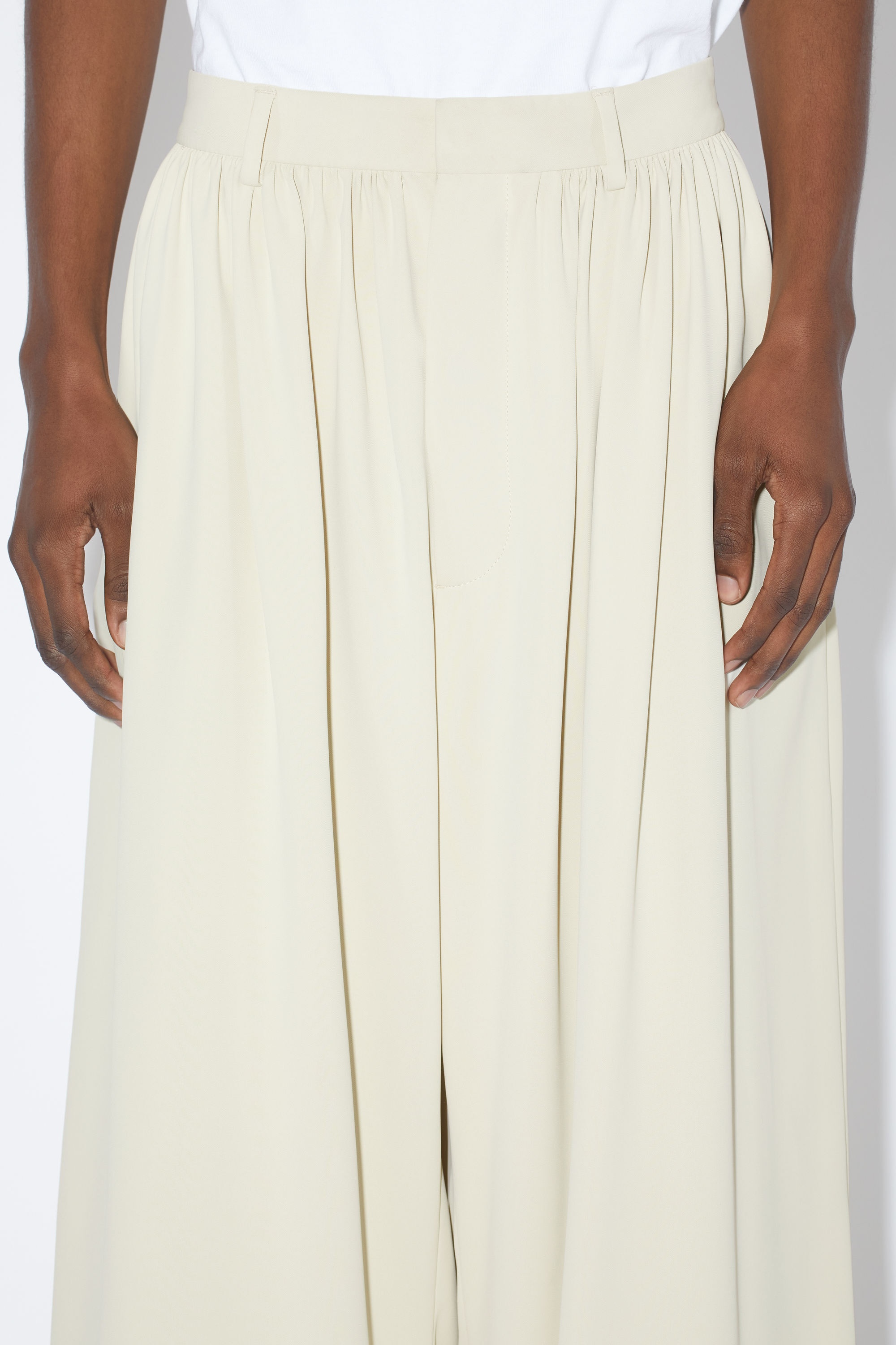 Gathered trousers - Milk white - 5