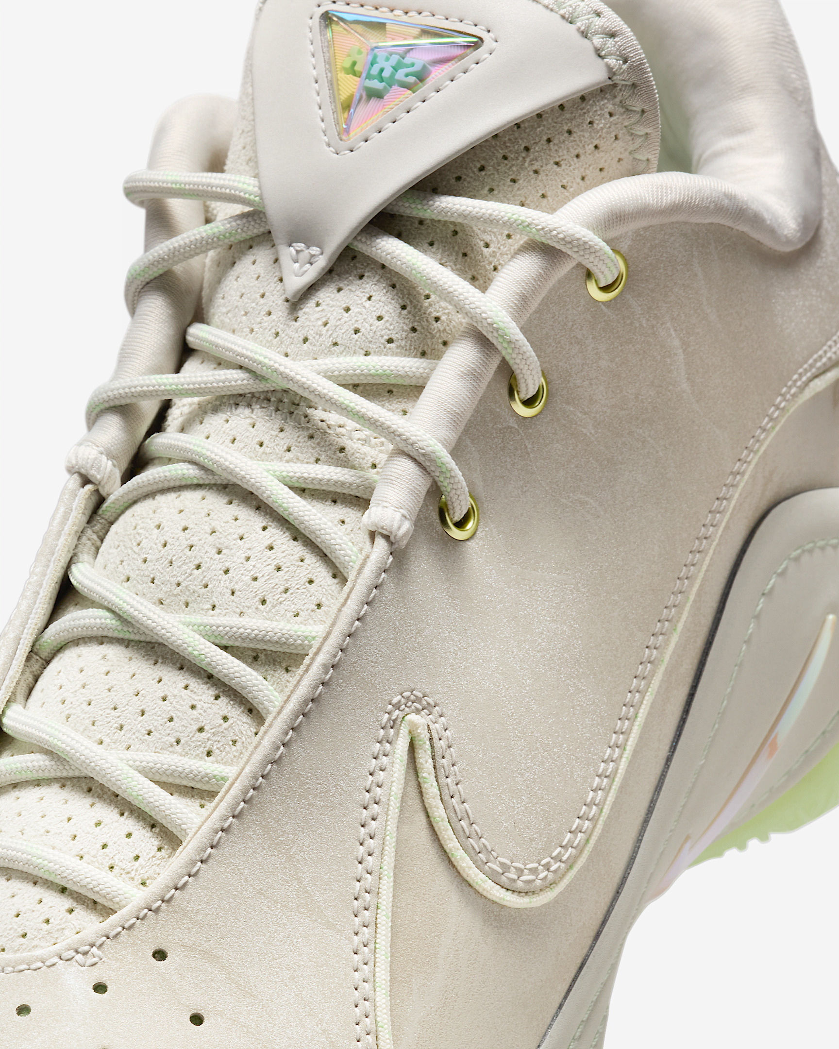 LeBron XXII Basketball Shoes - 7