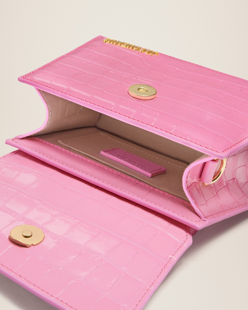 JACQUEMUS Le Chiquito moyen outlook