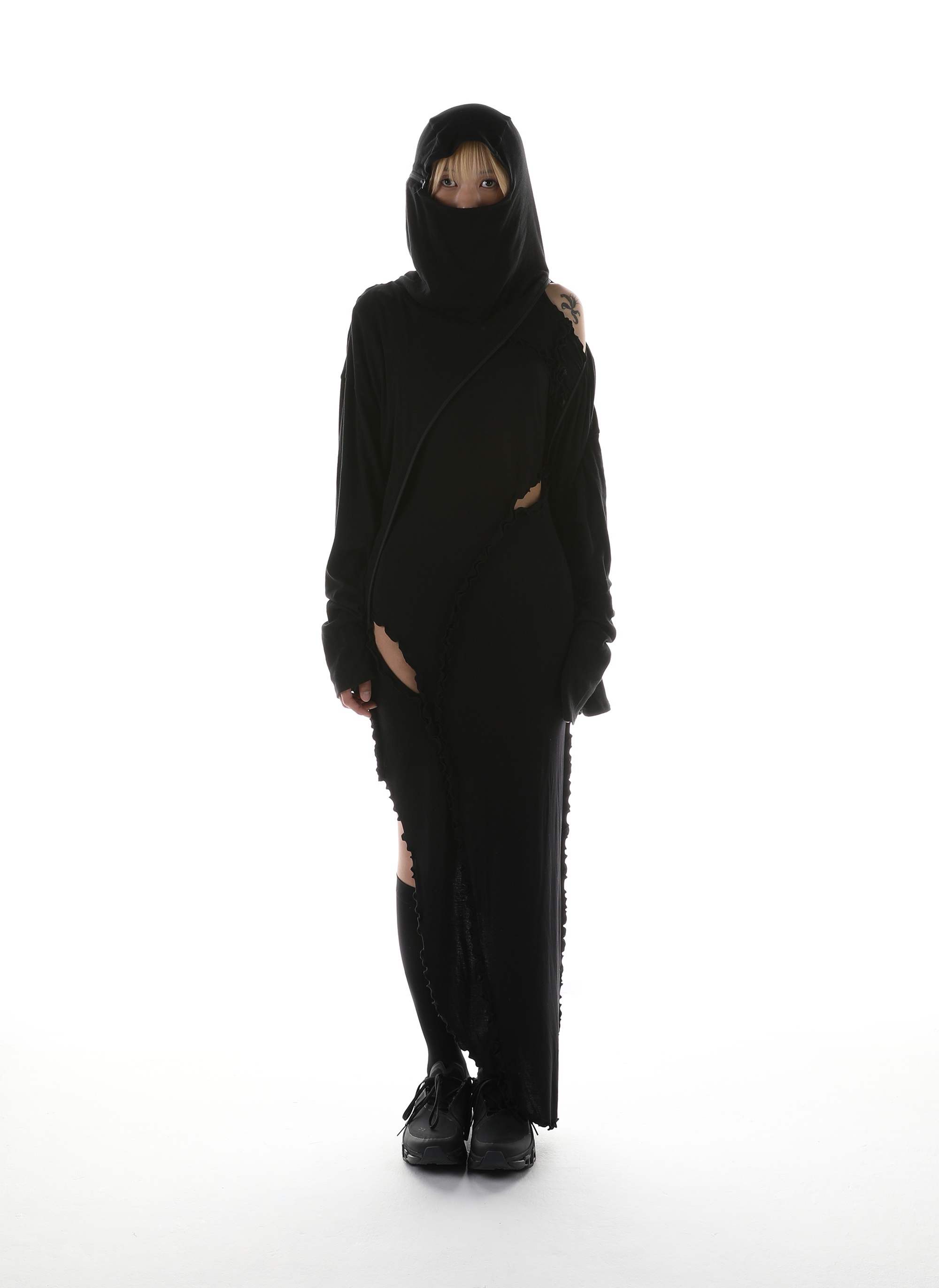 6.0 HOODIE CENTER (BLACK) - 6