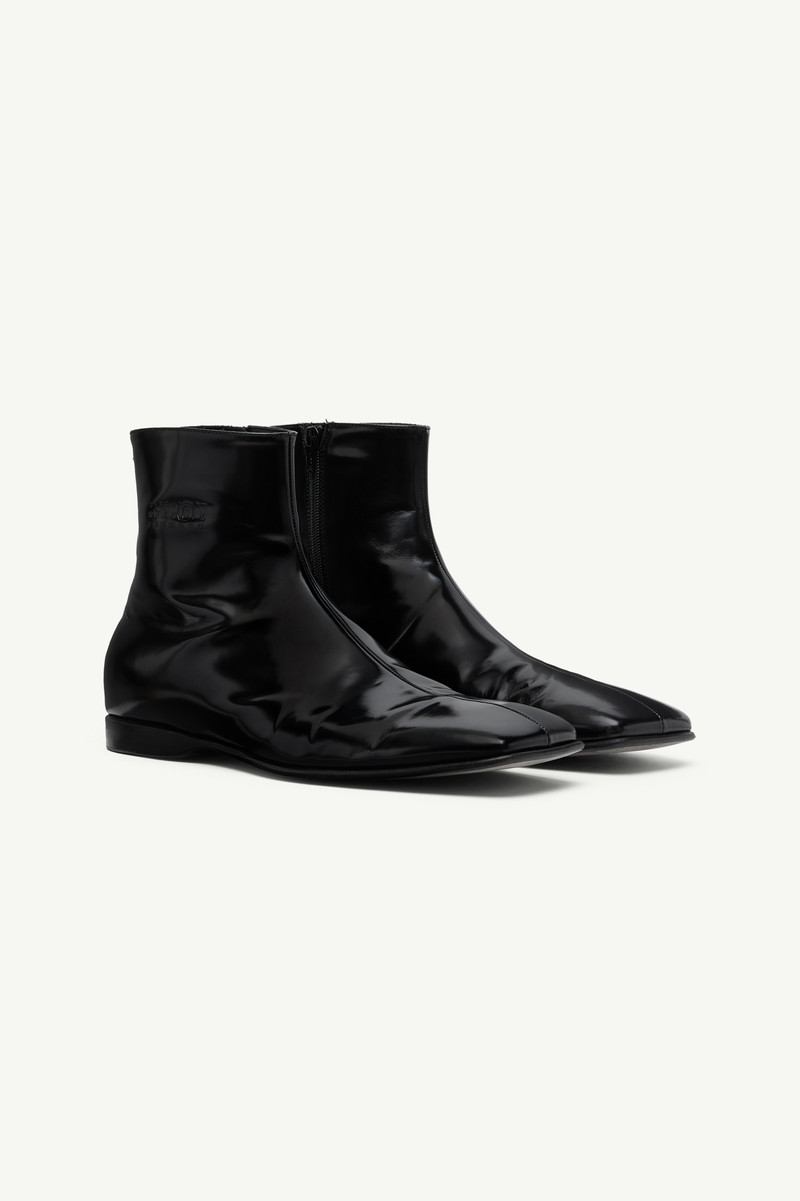 MM6 Maison Margiela Leather ankle boots outlook