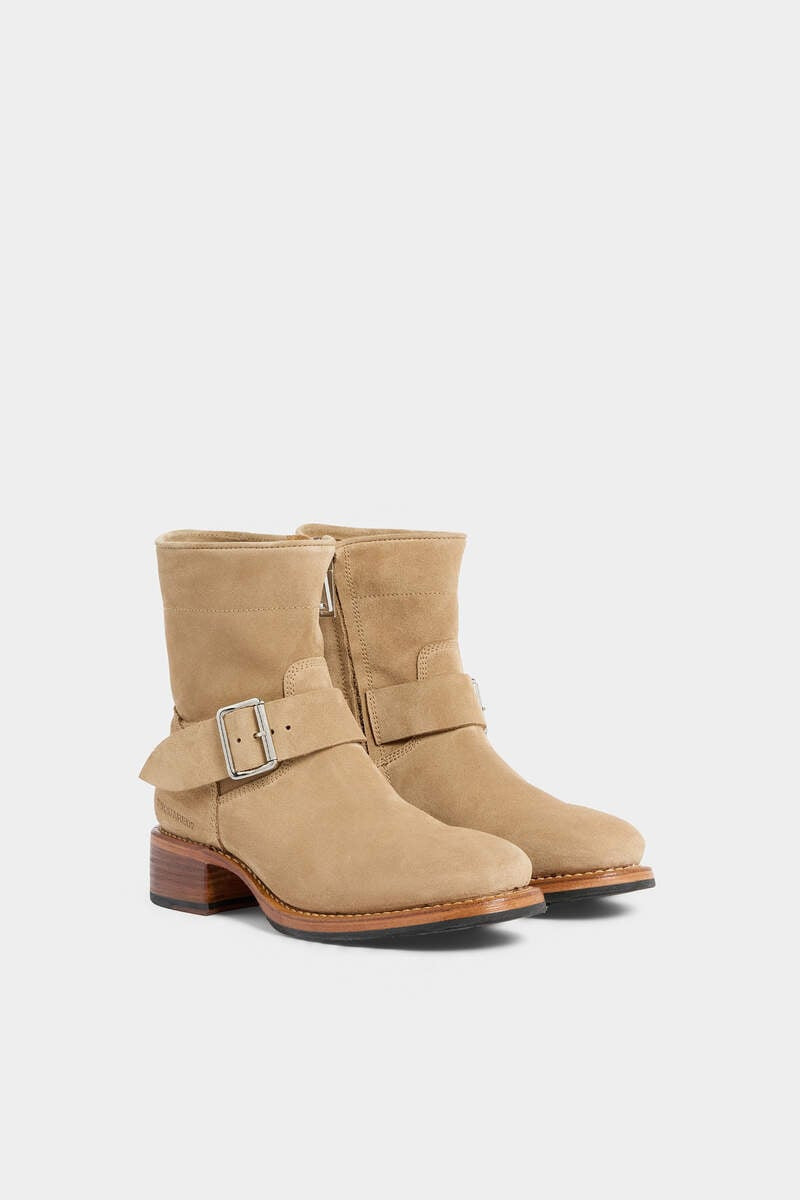 DSQUARED2 HARLEY ANKLE BOOTS outlook