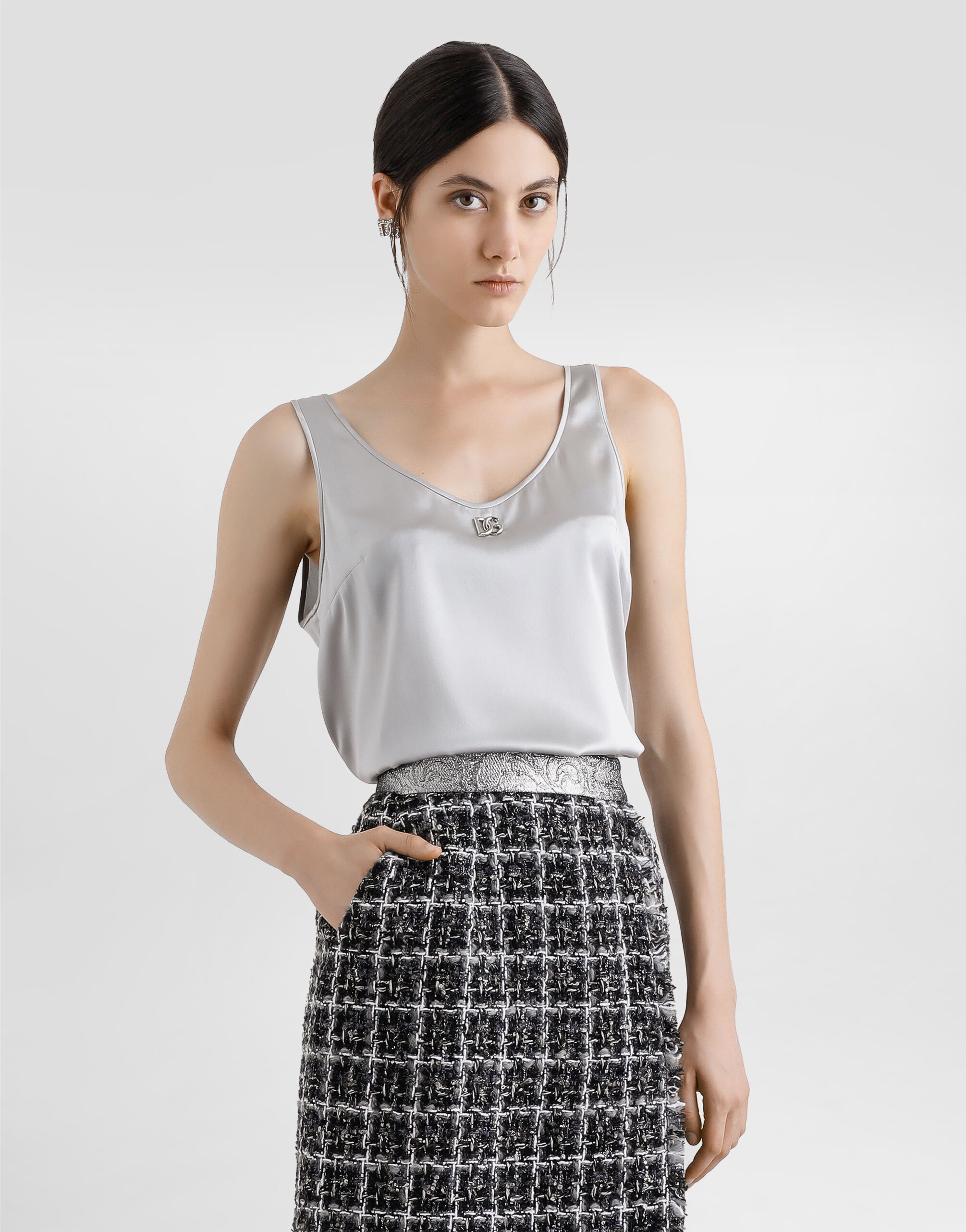 Satin tank top with DG logo pin - 4