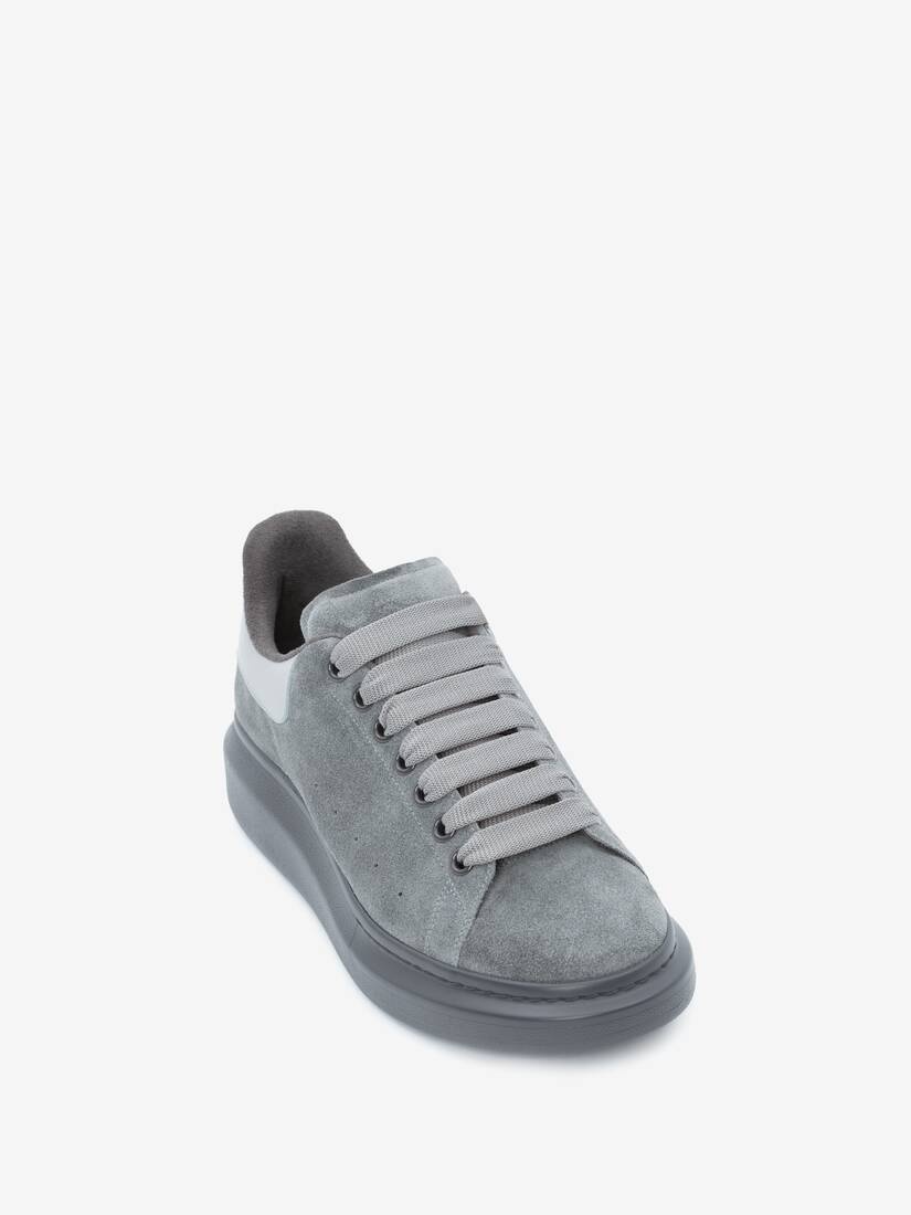 Oversized Sneaker in Grey - 2