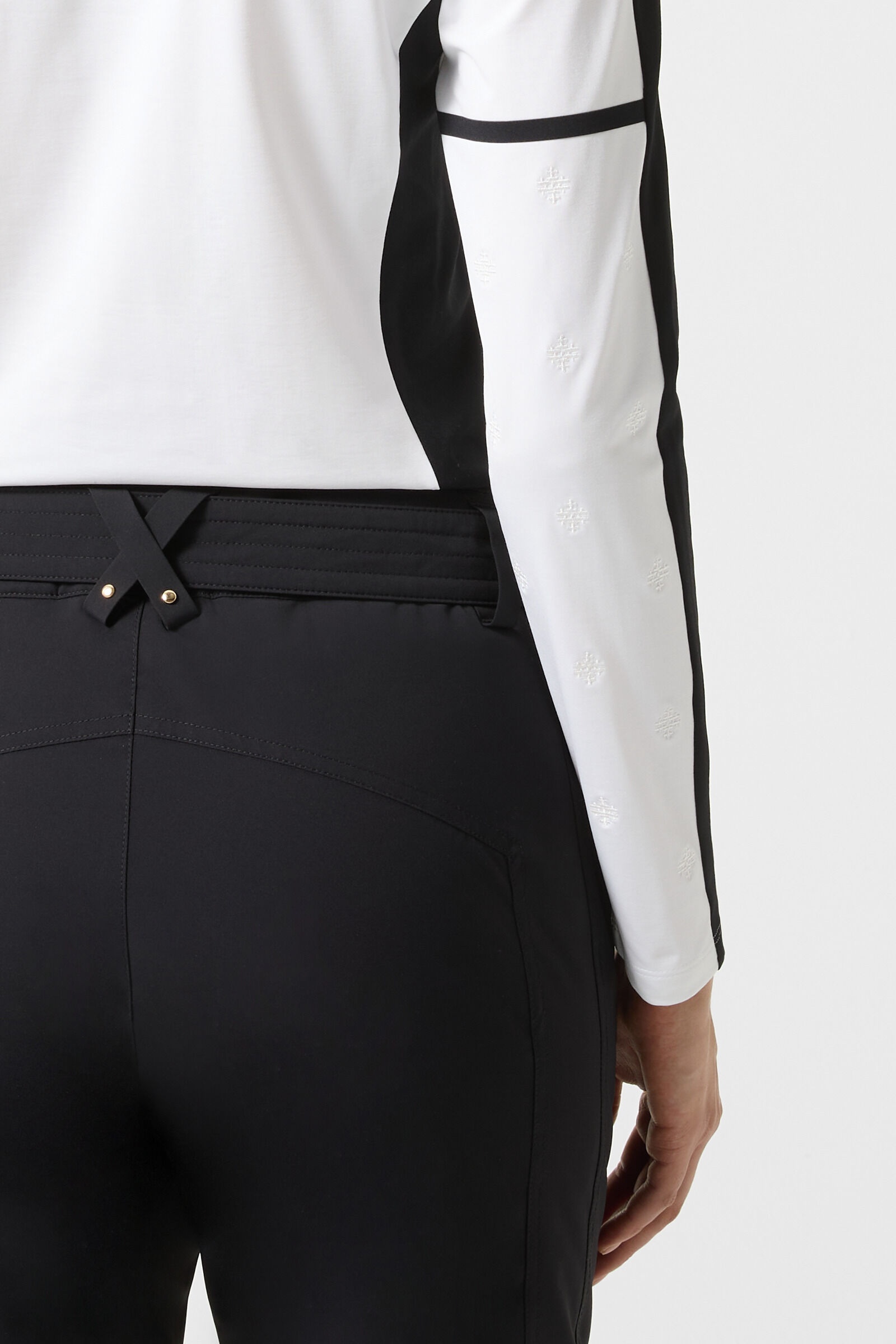 Estelle first layer in Off-white/Black - 4
