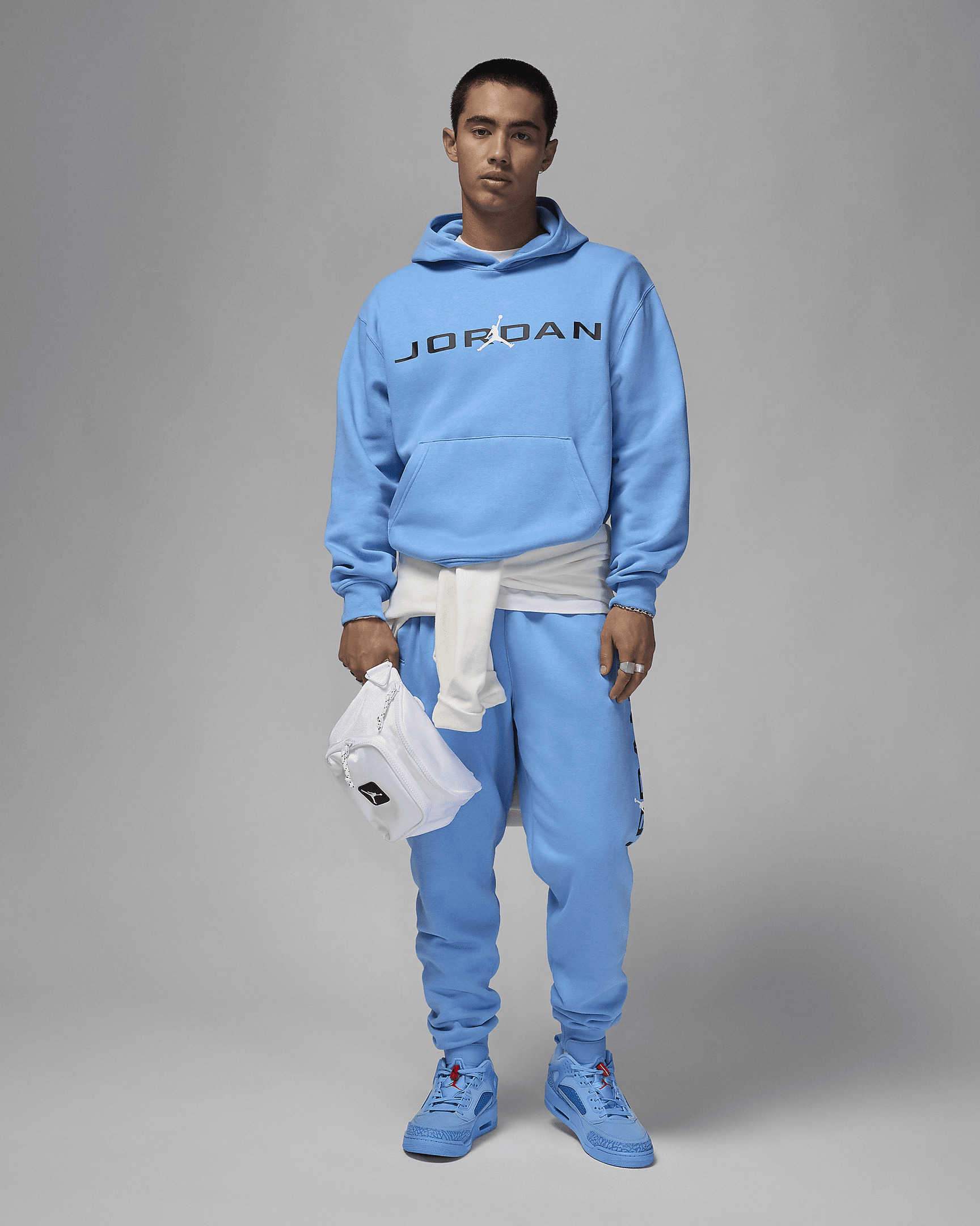 Jordan Essentials Men's Fleece Hoodie - 6