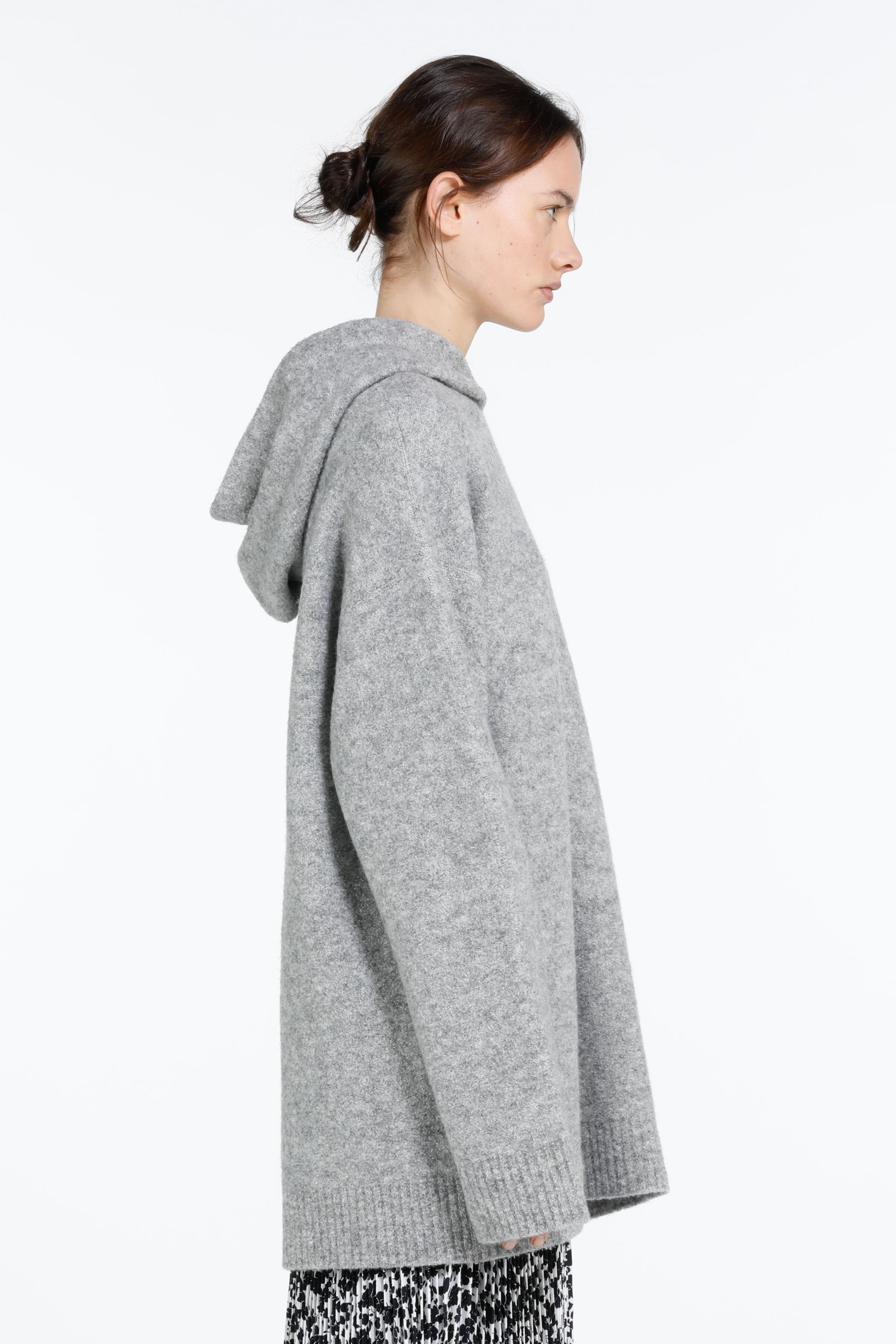 OVERSIZED HOODED SWEATER - 3