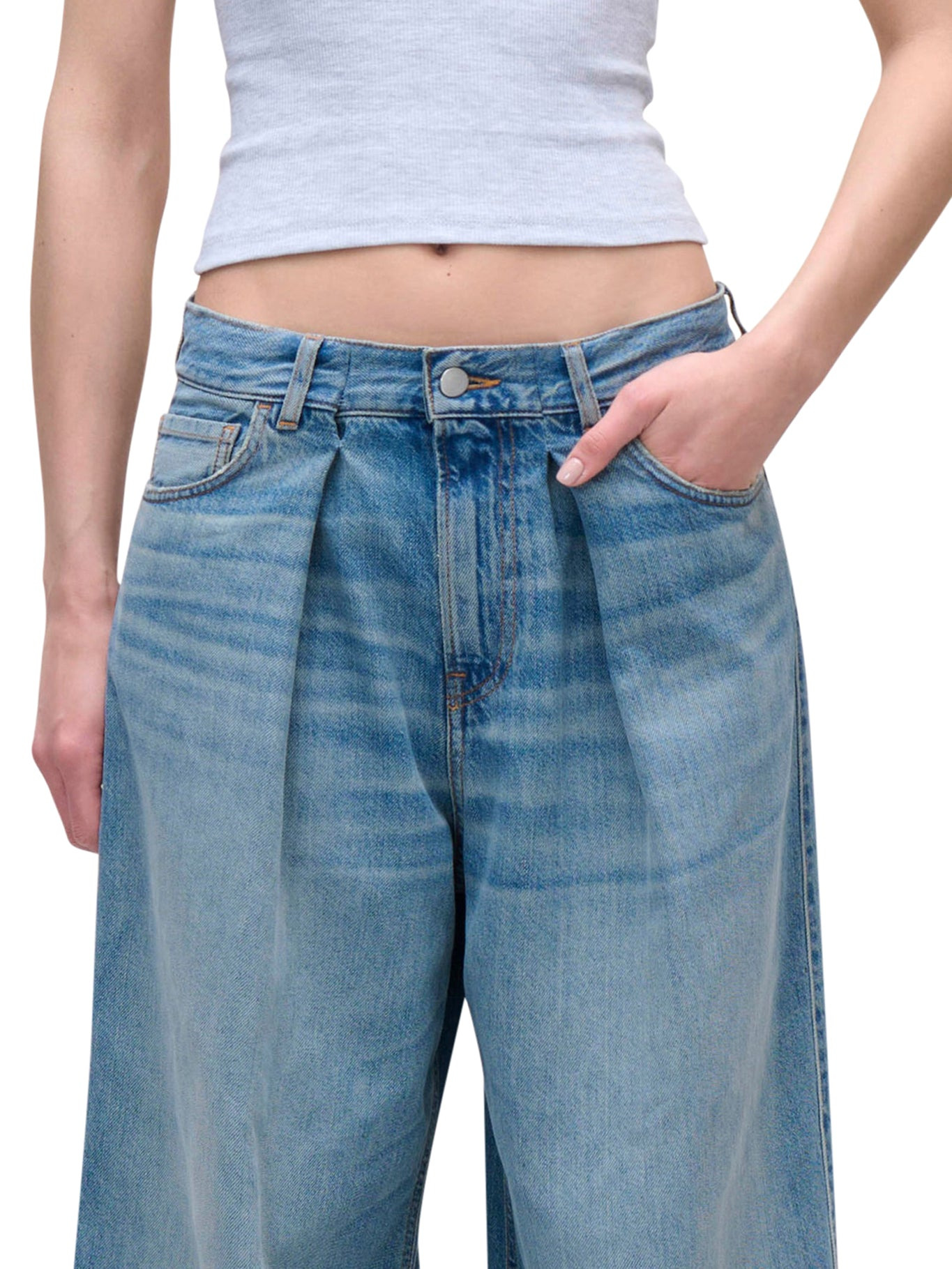 CANDY JEANS WITH PINS - 3