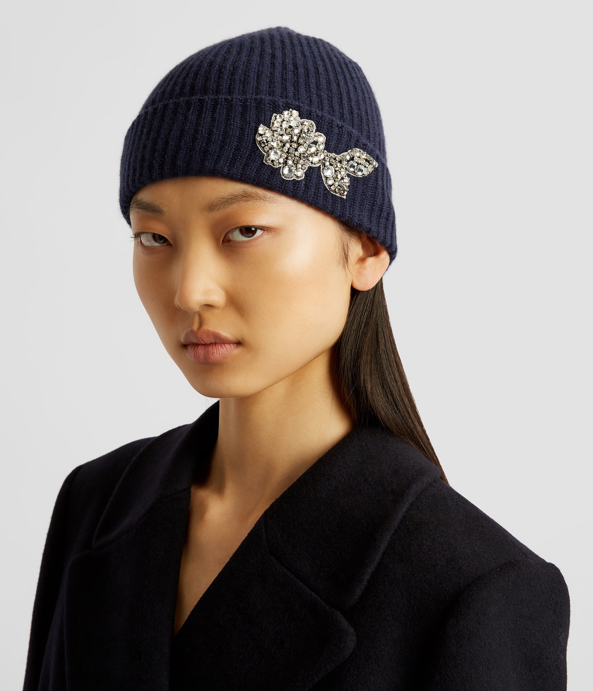 EMBROIDERED KNITTED HAT - 2