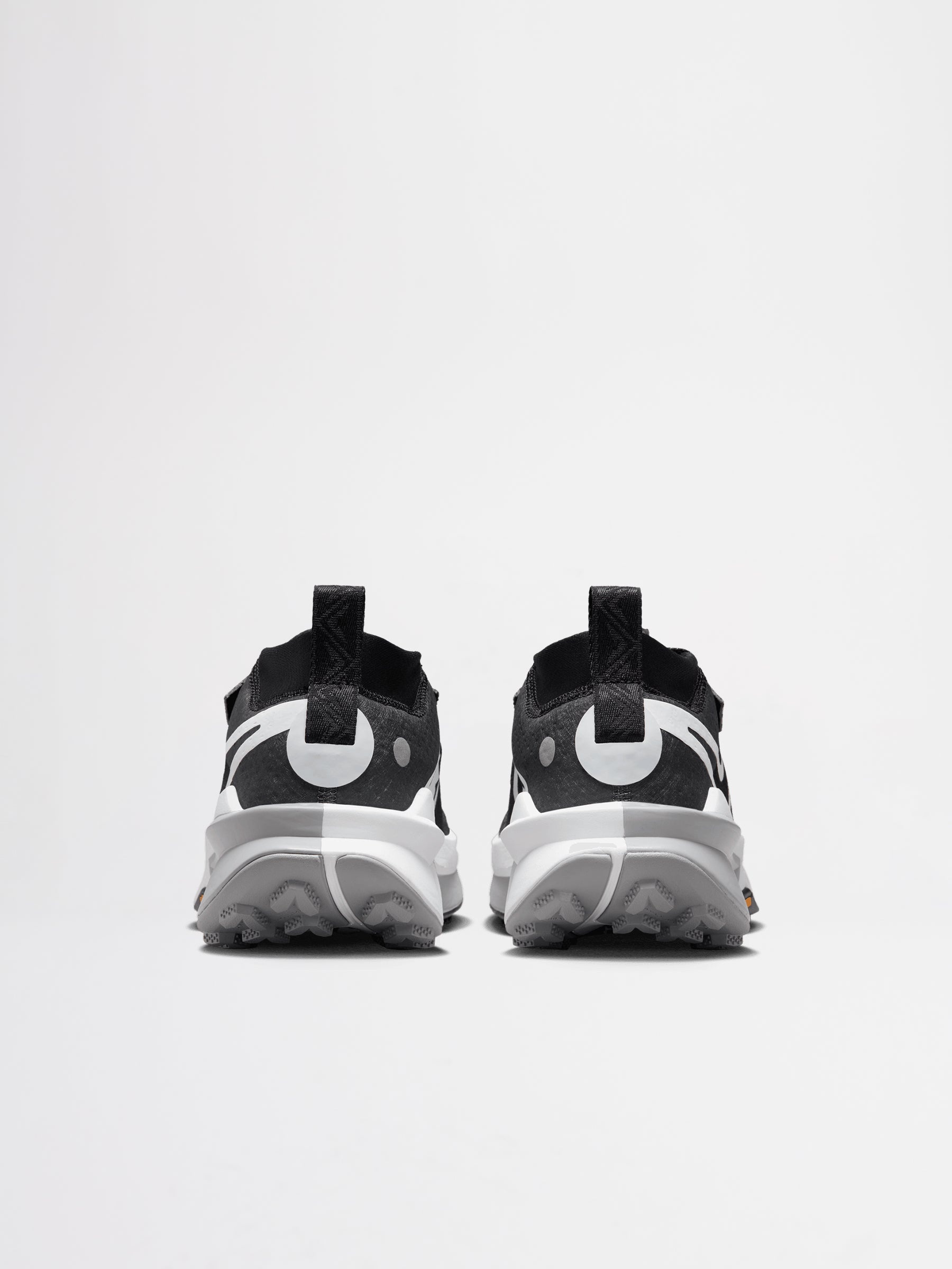 NIKE W’S ZEGAMA TRAIL 2 BLACK / WHITE - 4