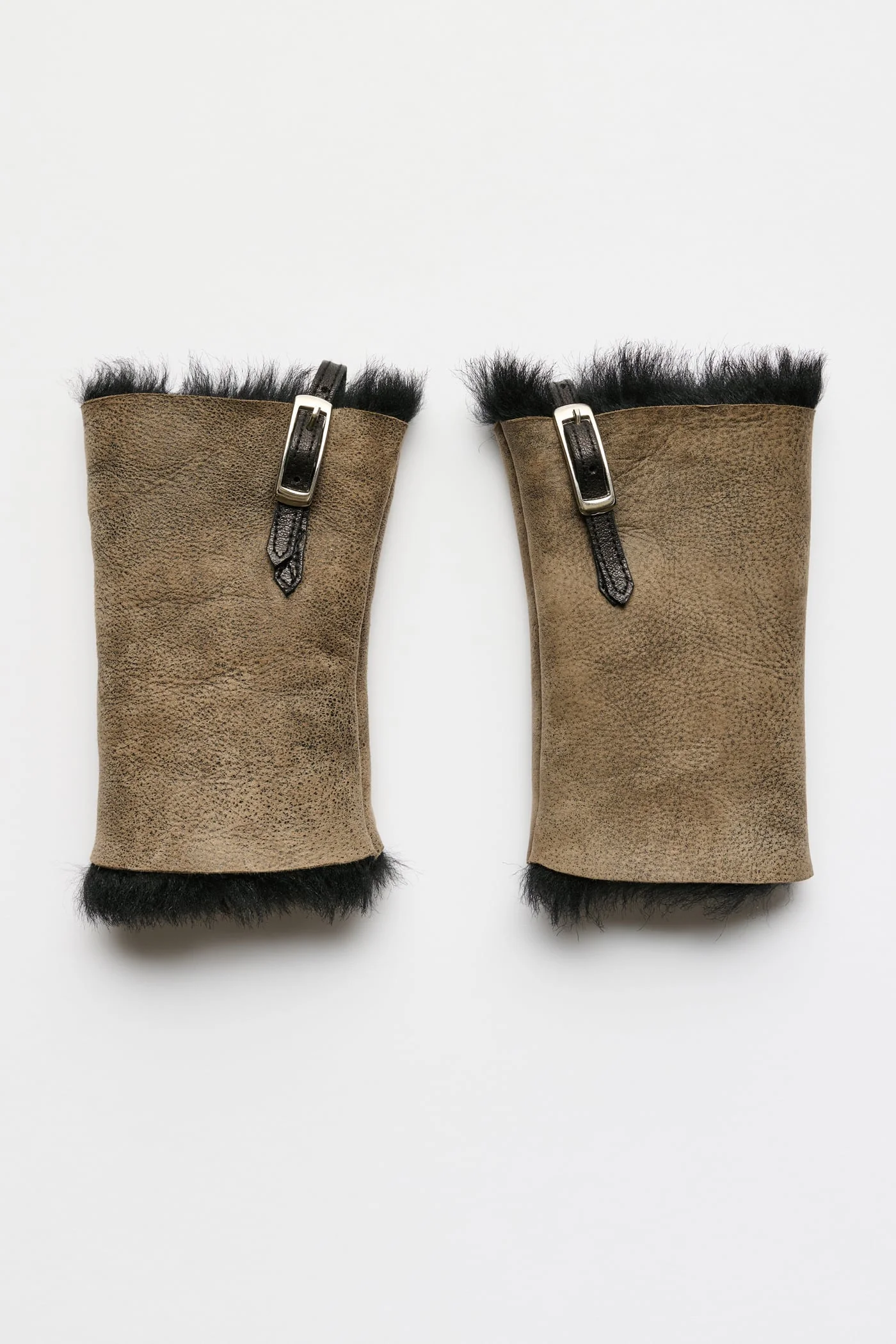 Liner Cuff Smoky Black Dry Shearling - 1