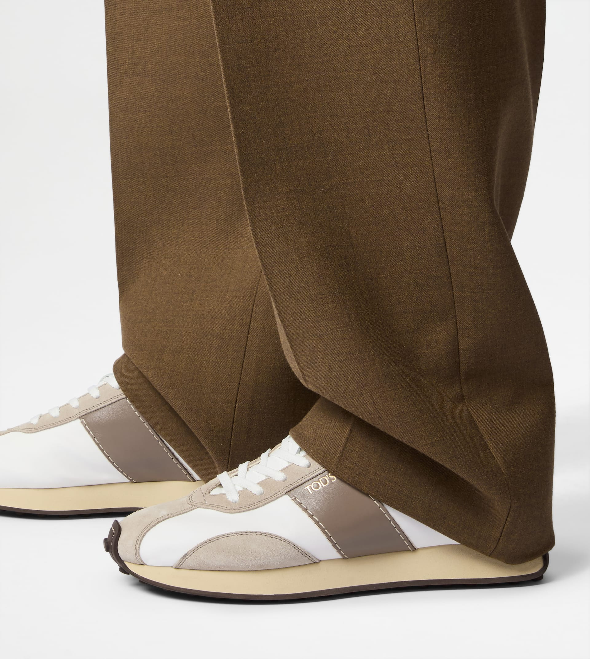SNEAKERS IN LEATHER AND TECHNICAL FABRIC - BEIGE, BROWN, WHITE - 6