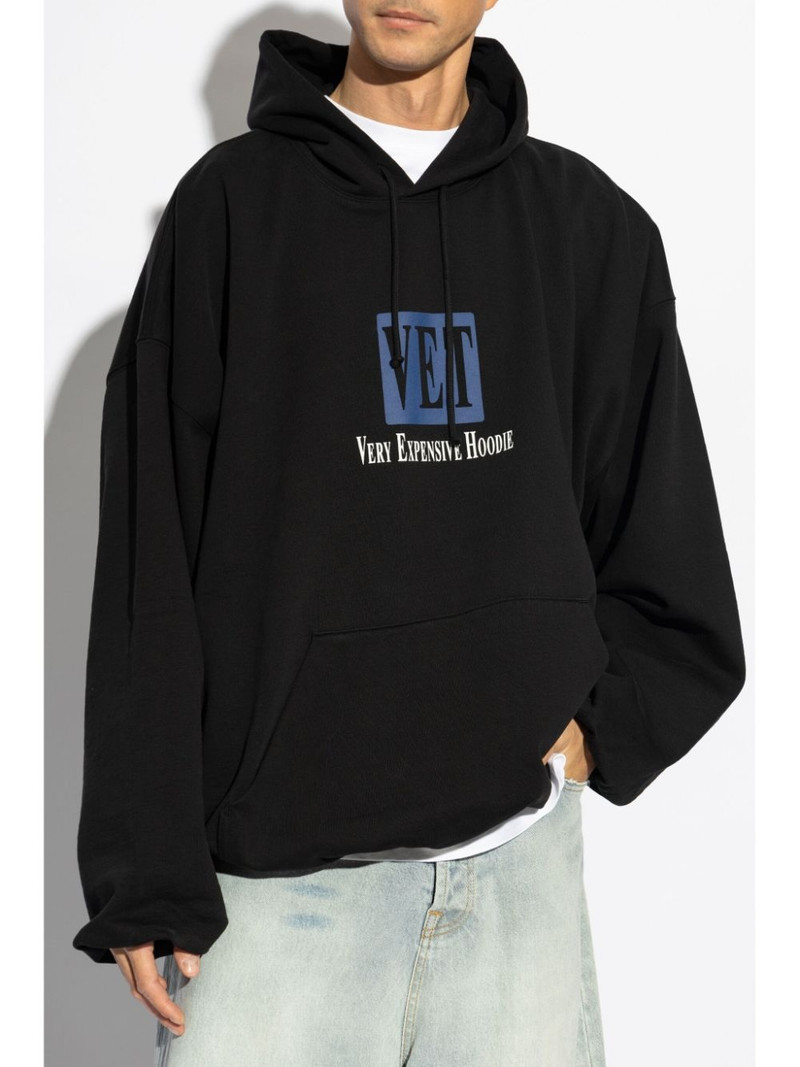VETEMENTS logo-print sweatshirt outlook