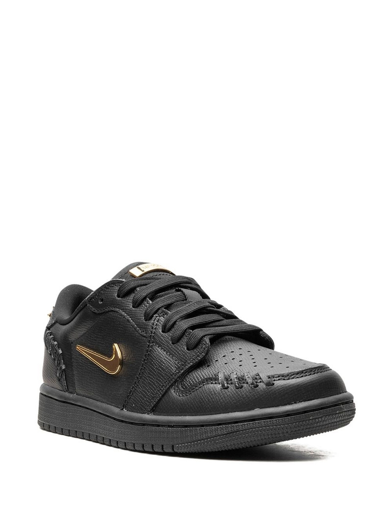 Jordan Air Jordan 1 "Black" sneakers outlook