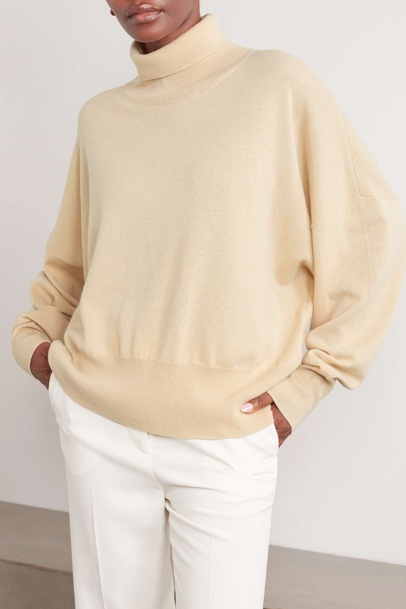 Cashmere turtleneck sweater 3