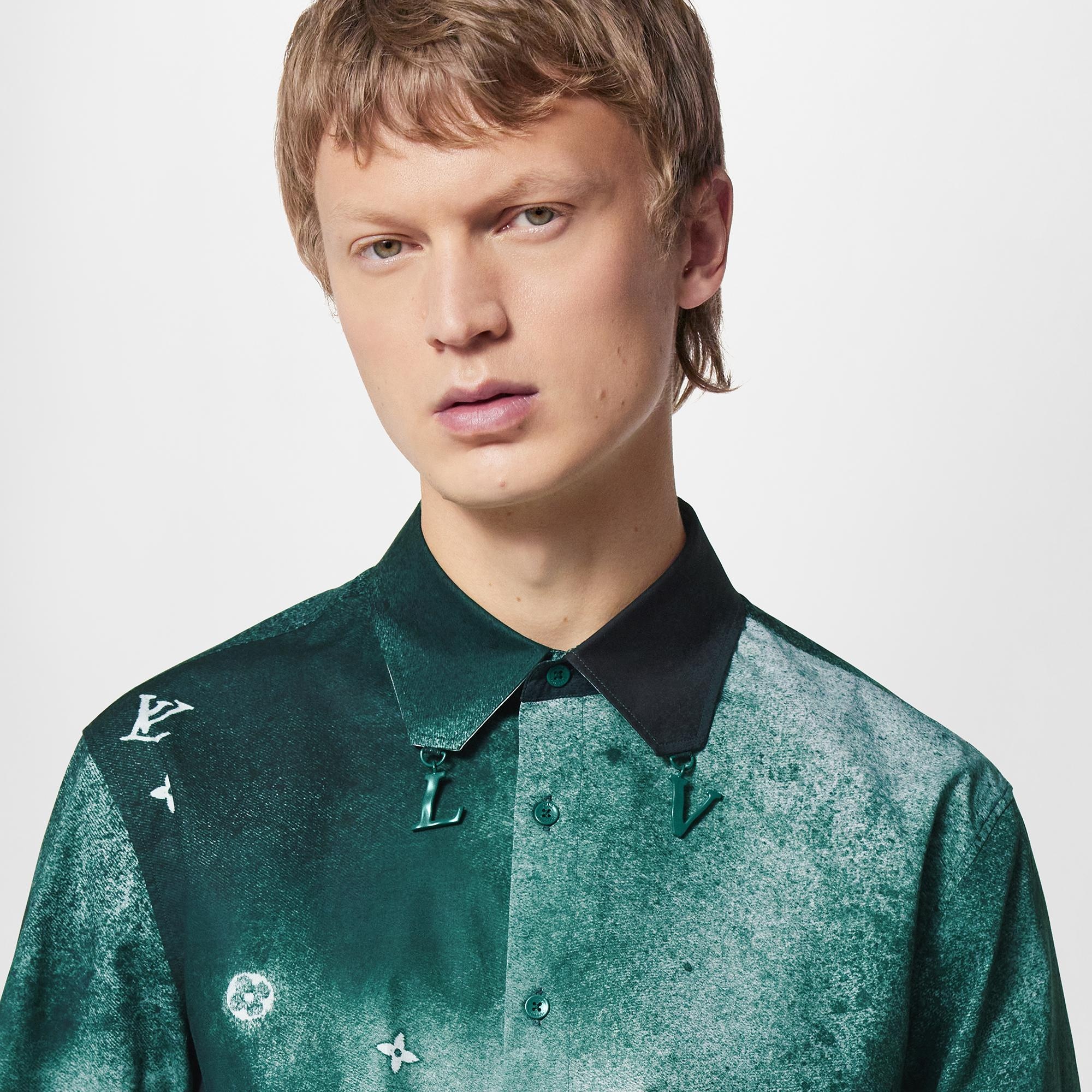 Long-Sleeved Graphic Shirt - 3