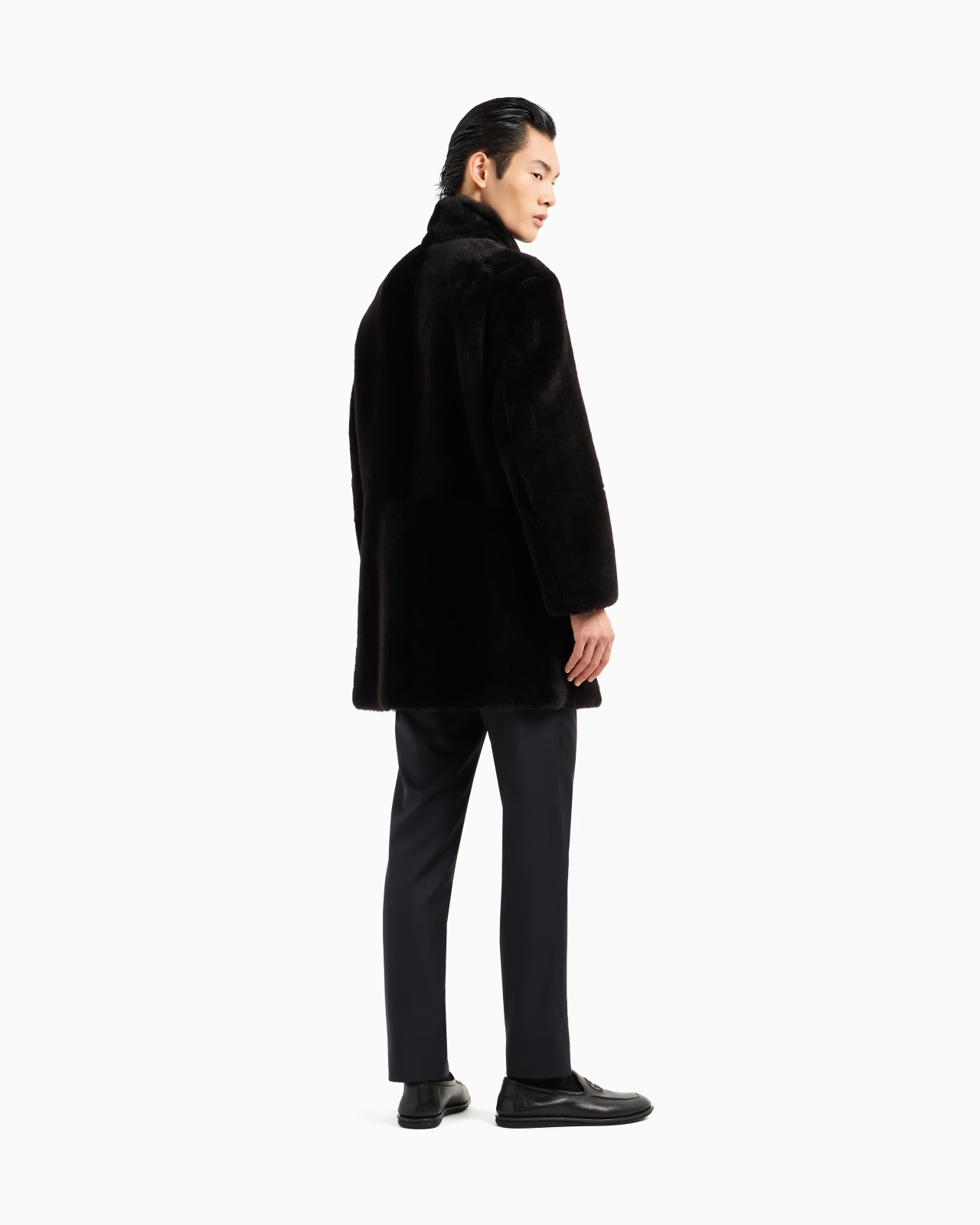 Reversible, double-breasted sheepskin pea coat - 3