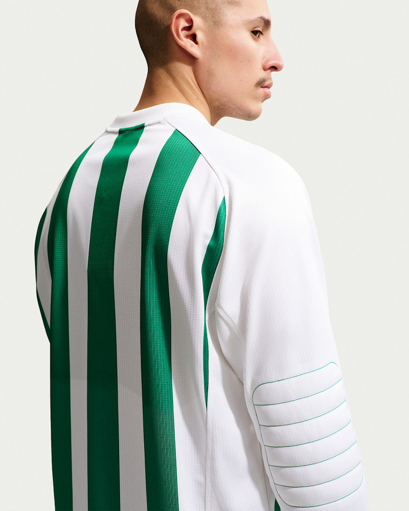Nike Nike Sportswear Club Men's Goalie Top outlook