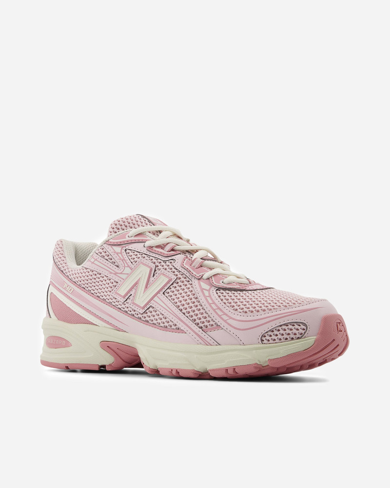 New Balance 740PP2 outlook