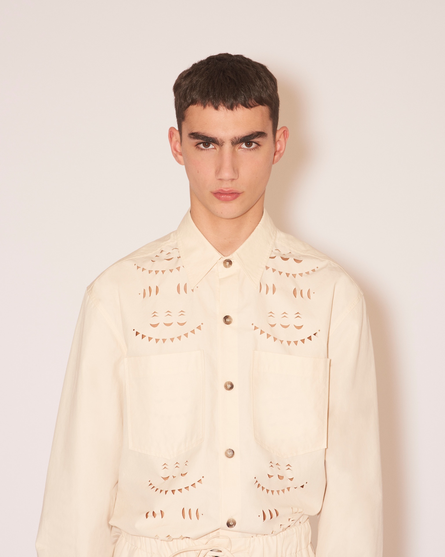 JARI - Laser-cut shirt - Creme - 6