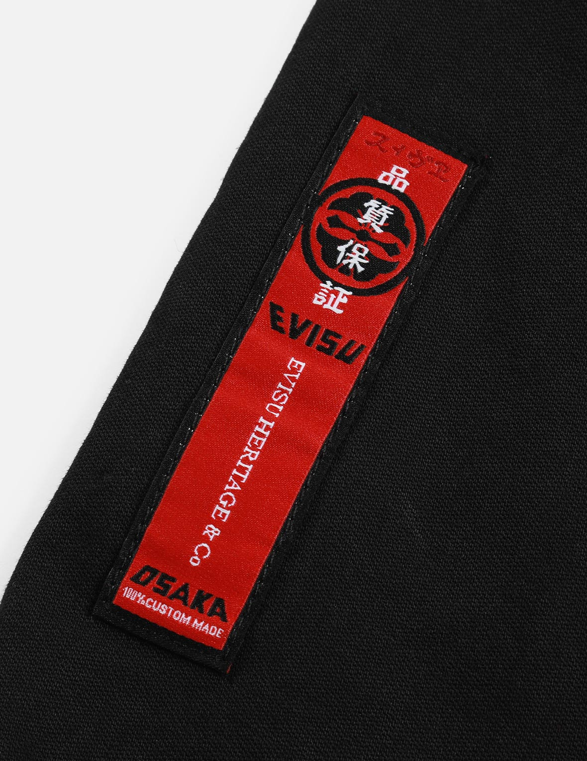 SLOGAN AND KAMON EMBROIDERY CARGO SHORTS - 10