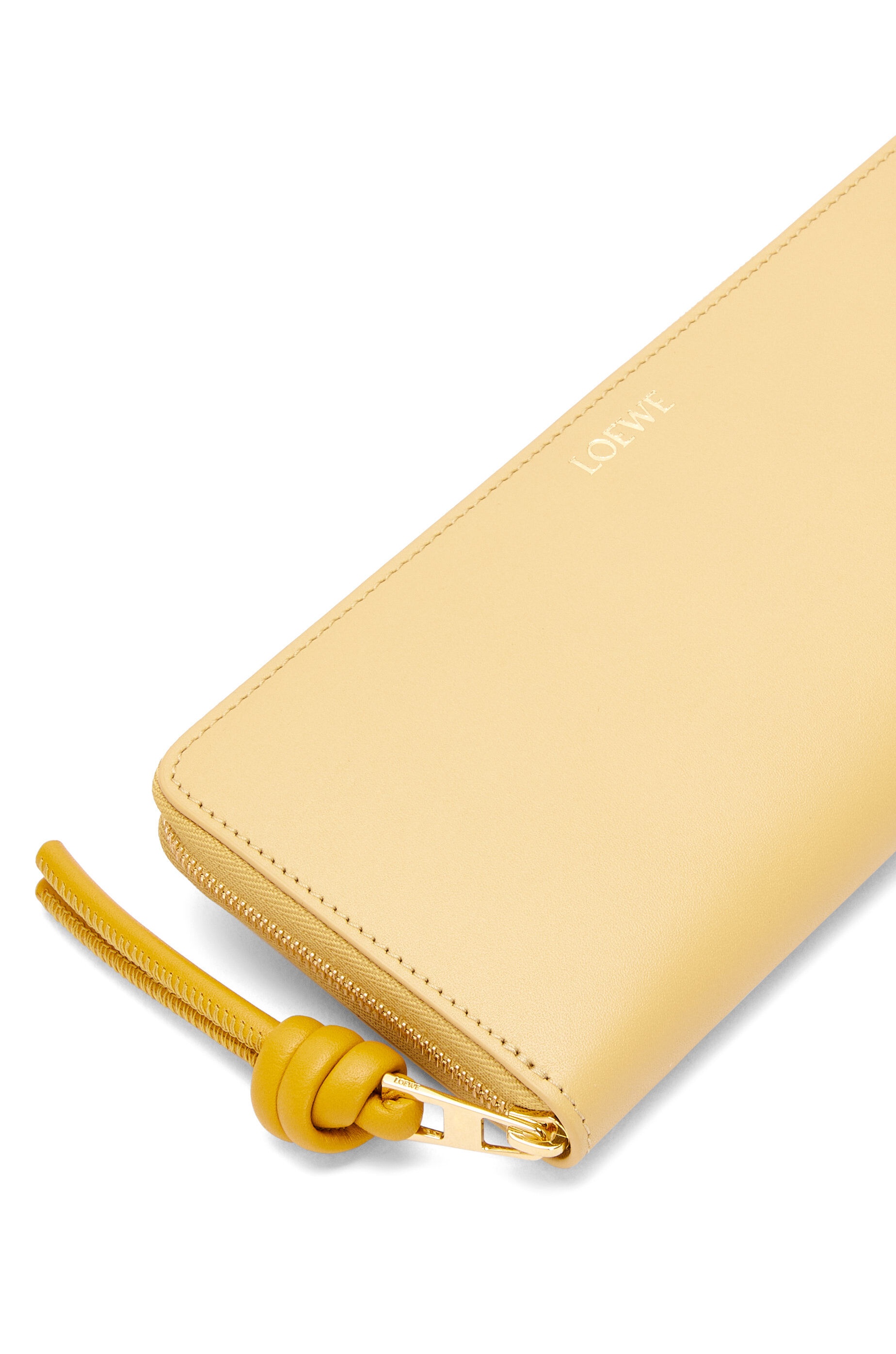 Knot zip around wallet in shiny nappa calfskin - 5