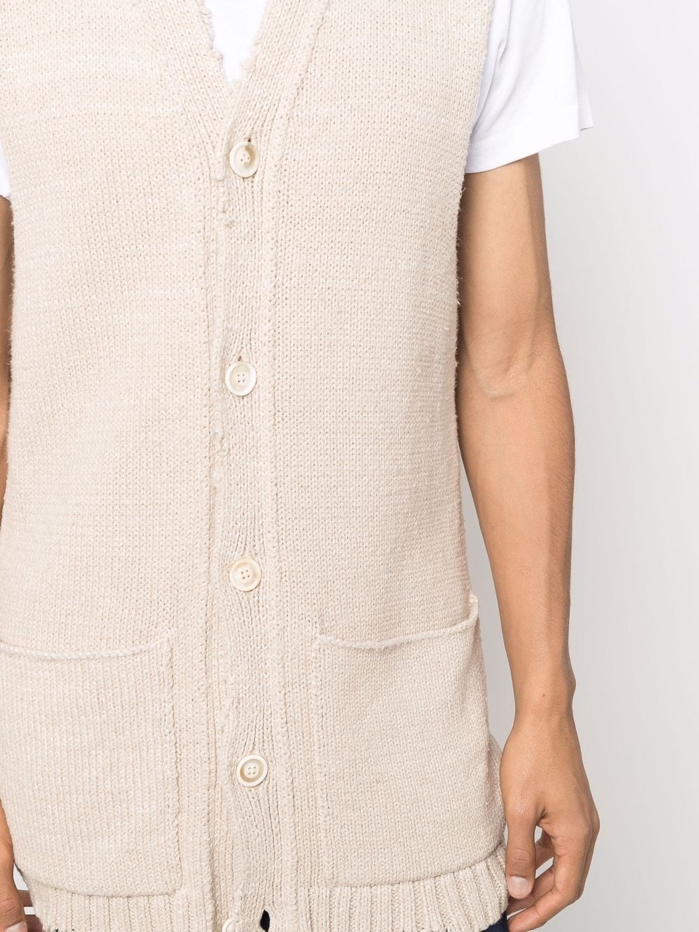 distressed-effect sleeveless cardigan - 5