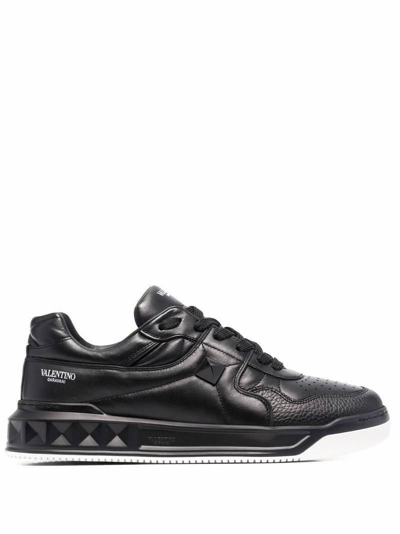 Roman Stud 낮 정상 운동화 1