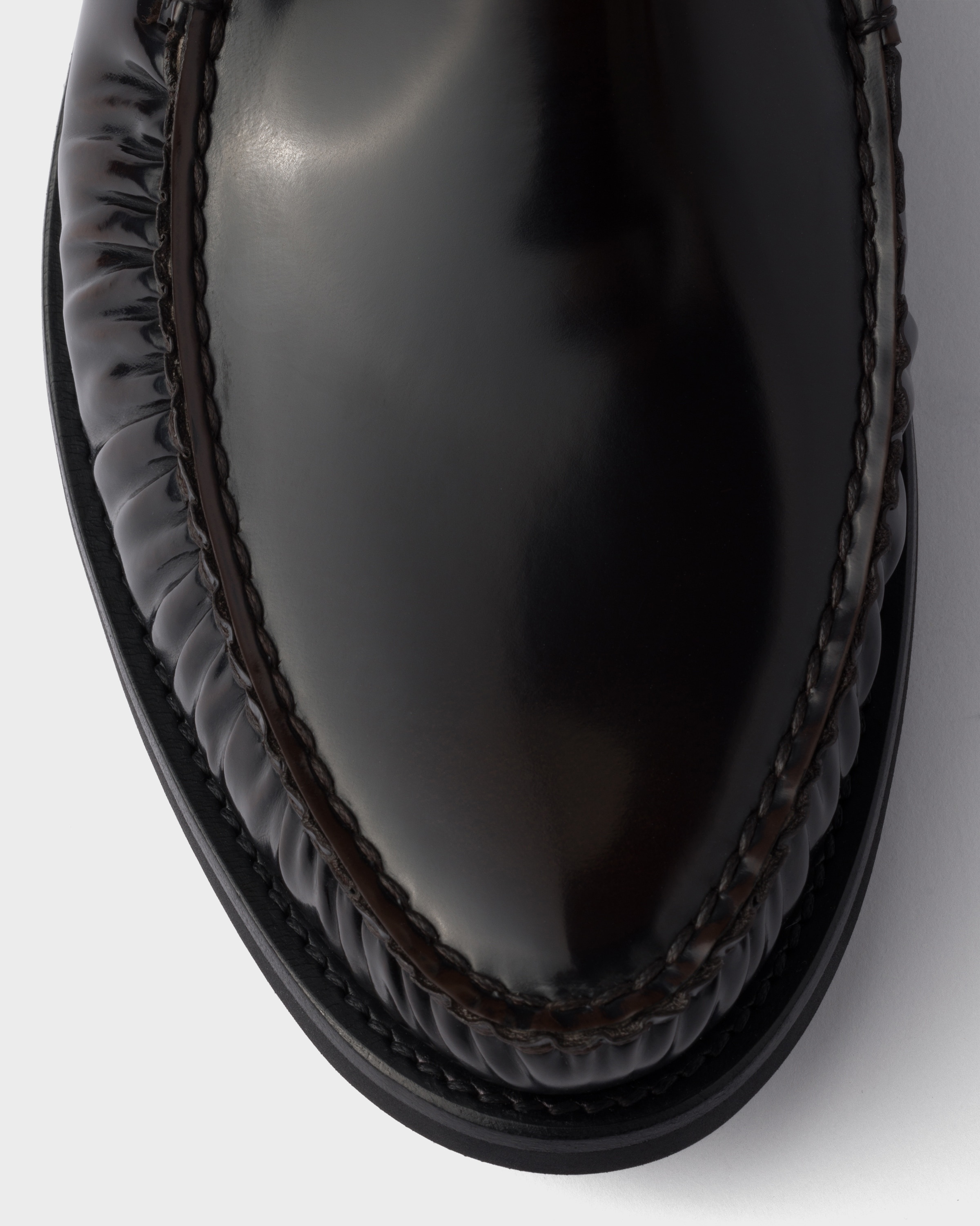 Brushed leather loafers - 6