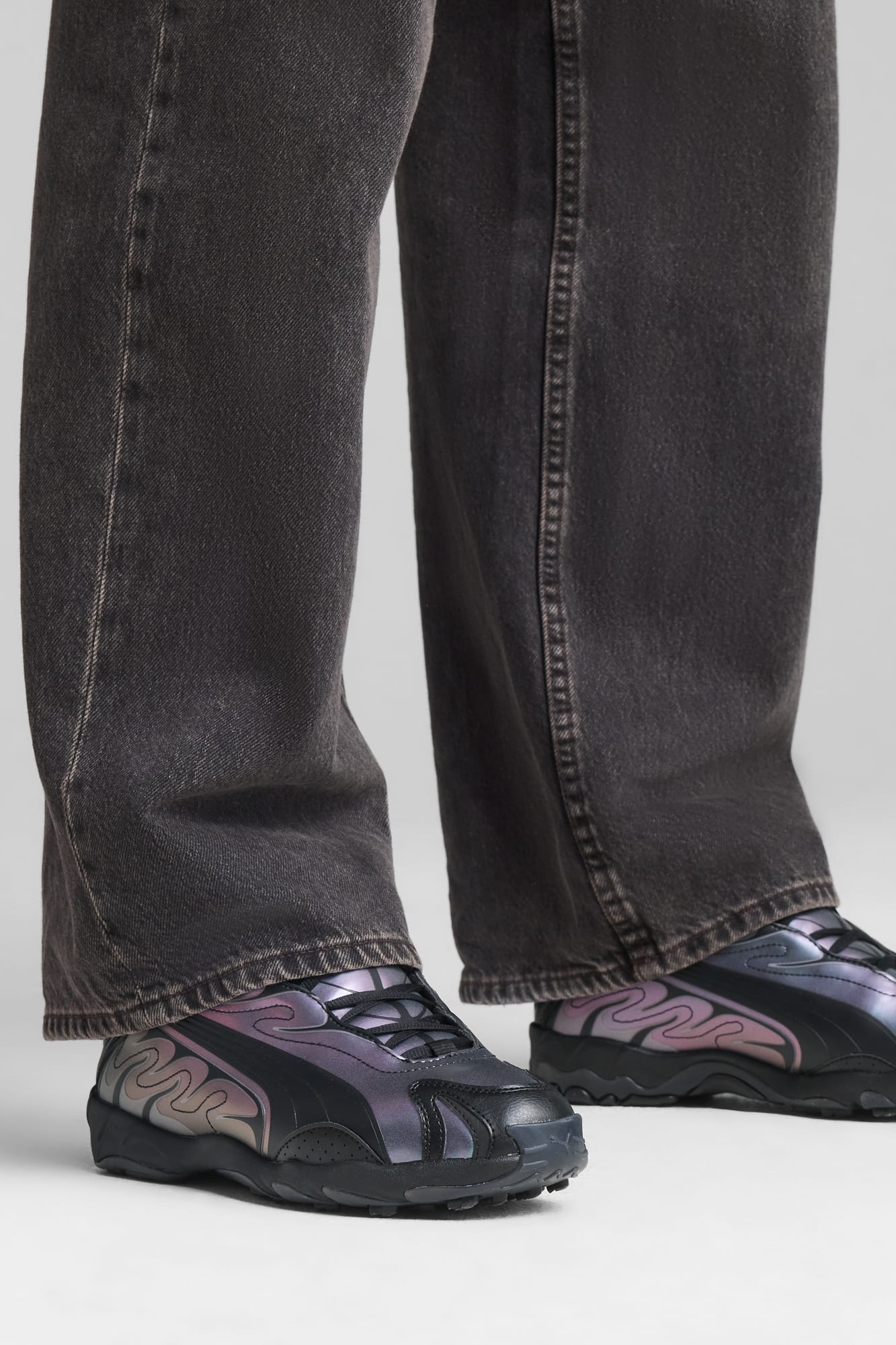 Inhale Colour Shifting Sneakers Unisex - 2