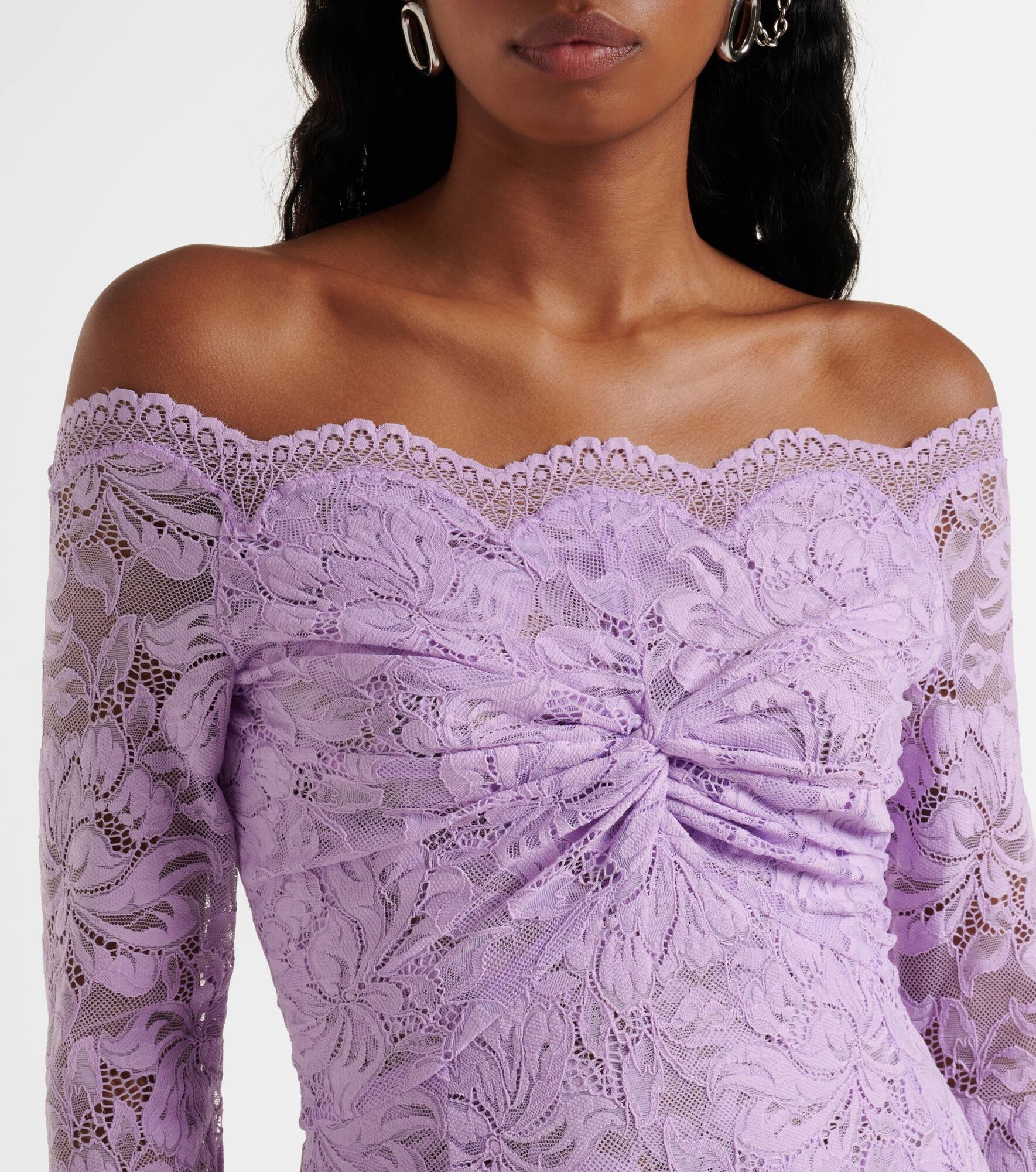 Lavender lace gown - 4