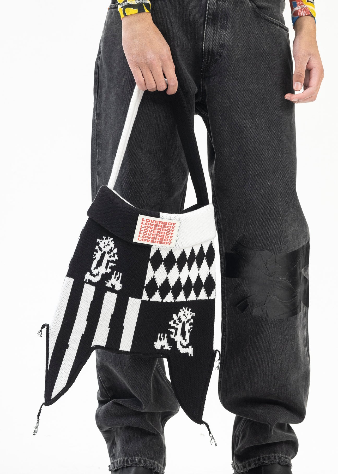 CHARLES JEFFREY LOVERBOY HERALDRY MONOCHROME KNITTED BAG | 017shop |  REVERSIBLE