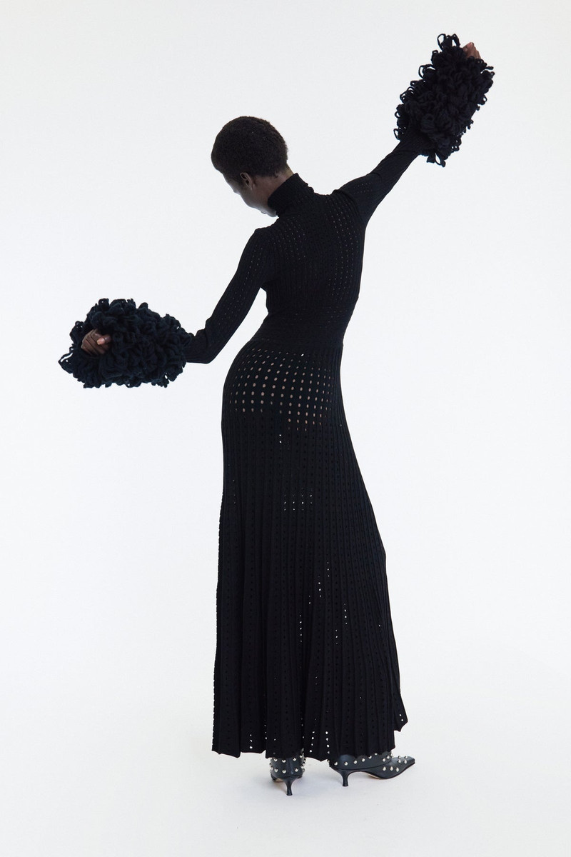 PERFORATED KNIT MAXI DRESS WITH THREADED CUFFS BLACK 6